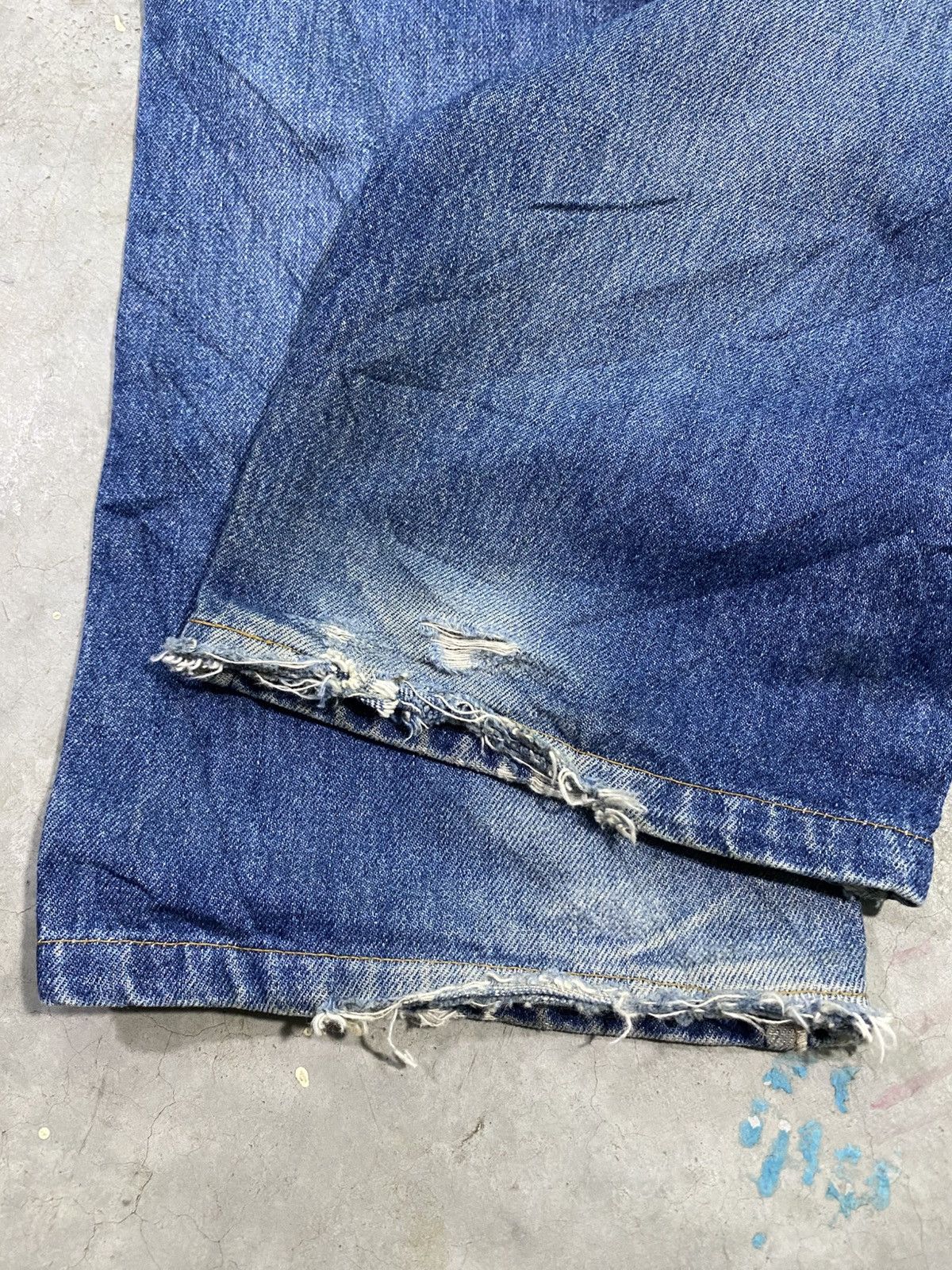 Levi's Vintage levis 515 distressed denim regular fit Size US 32 / EU 48 - 15 Thumbnail