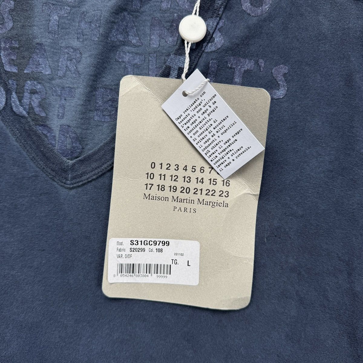 Maison Margiela MAISON MARGIELA AIDS Awareness Tee T-Shirt Garment Dyed Size US L / EU 52-54 / 3 - 5 Thumbnail