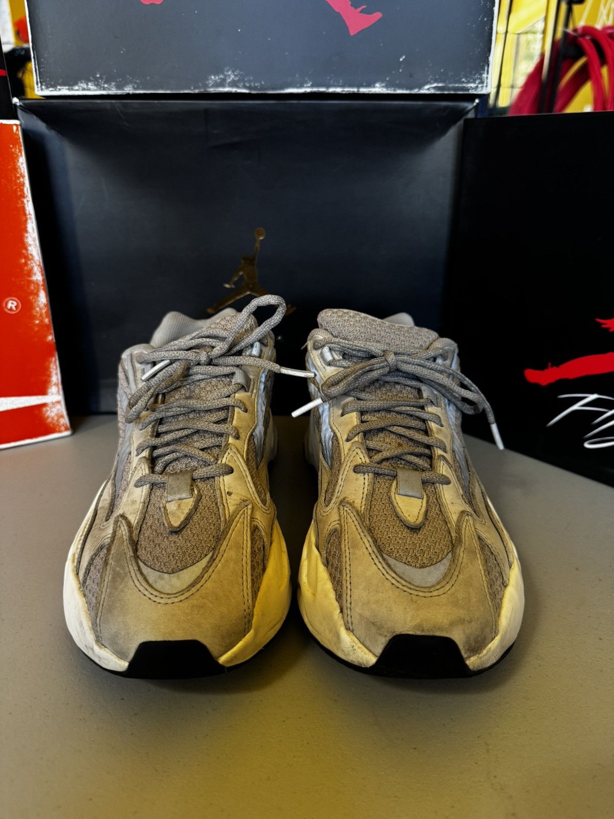 Yeezy Yeezy 700 static Size US 9.5 / EU 42-43 - 3 Thumbnail
