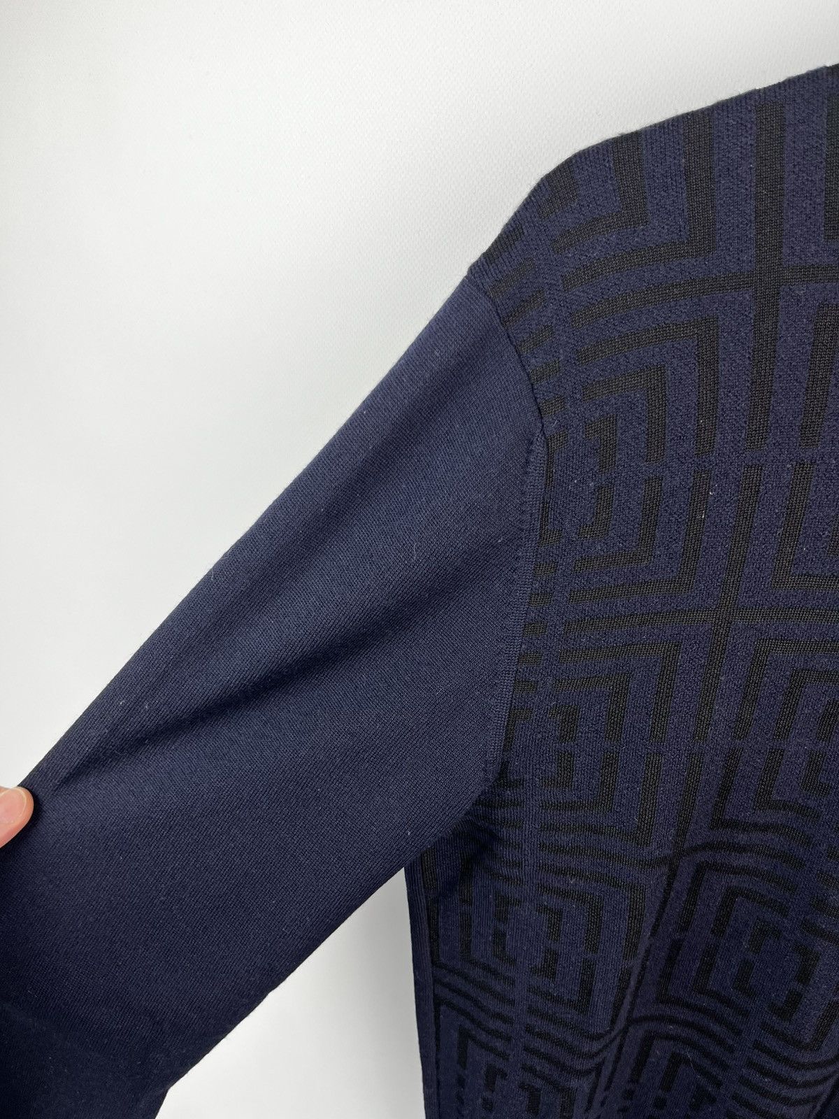 Giorgio Armani Armani luxury sweater Size US M / EU 48-50 / 2 - 5 Thumbnail
