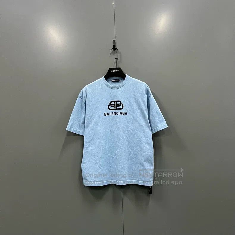 Balenciaga Balenciaga Light Blue Snap Logo Short Sleeve Size US M / EU 48-50 / 2 - 1 Thumbnail