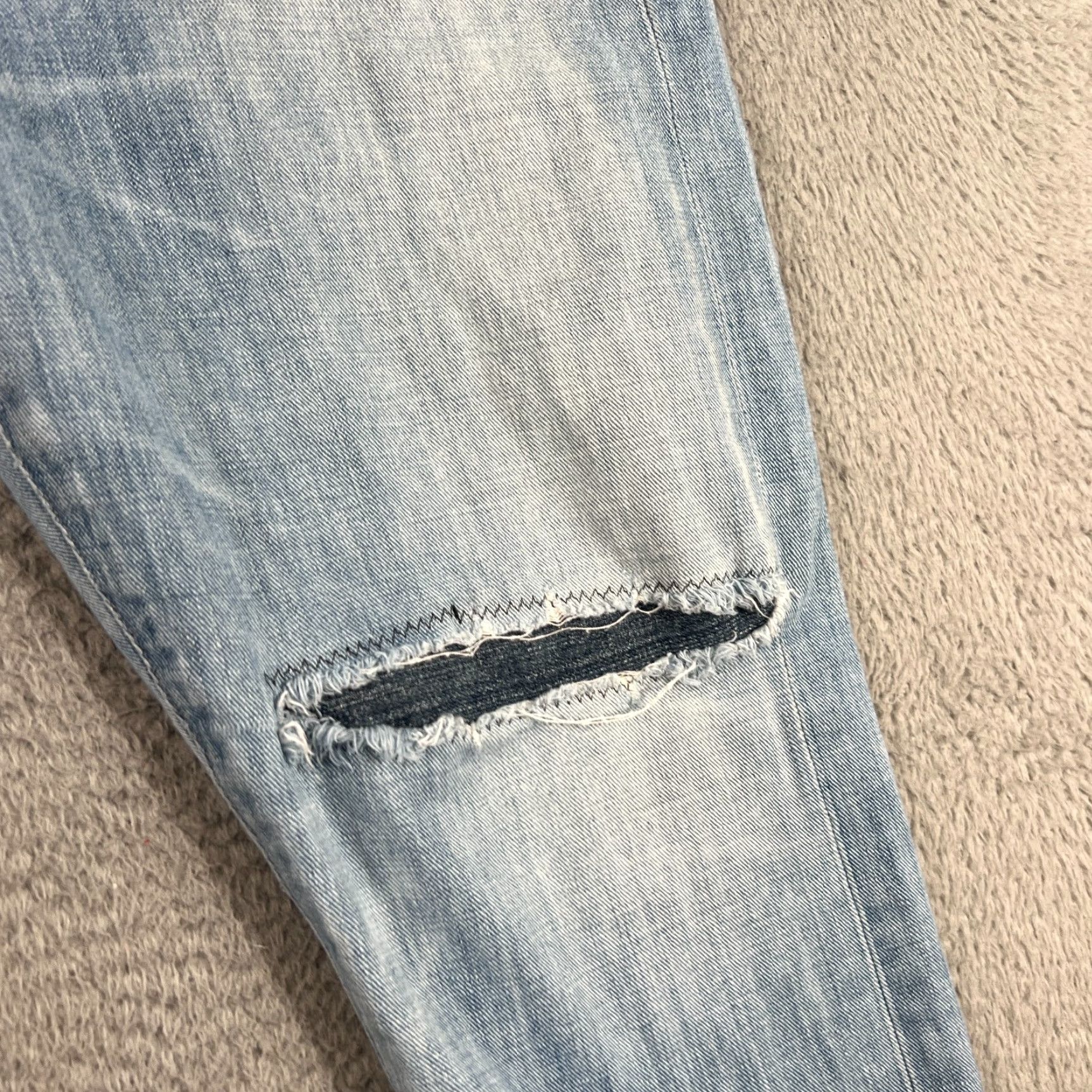Citizens Of Humanity CITIZENS OF HUMANITY Blue Light Wash Distressed Cropped Boyfriend Jeans 35x27 Womens Size 24" / US 00 / IT 34 - 2 Thumbnail