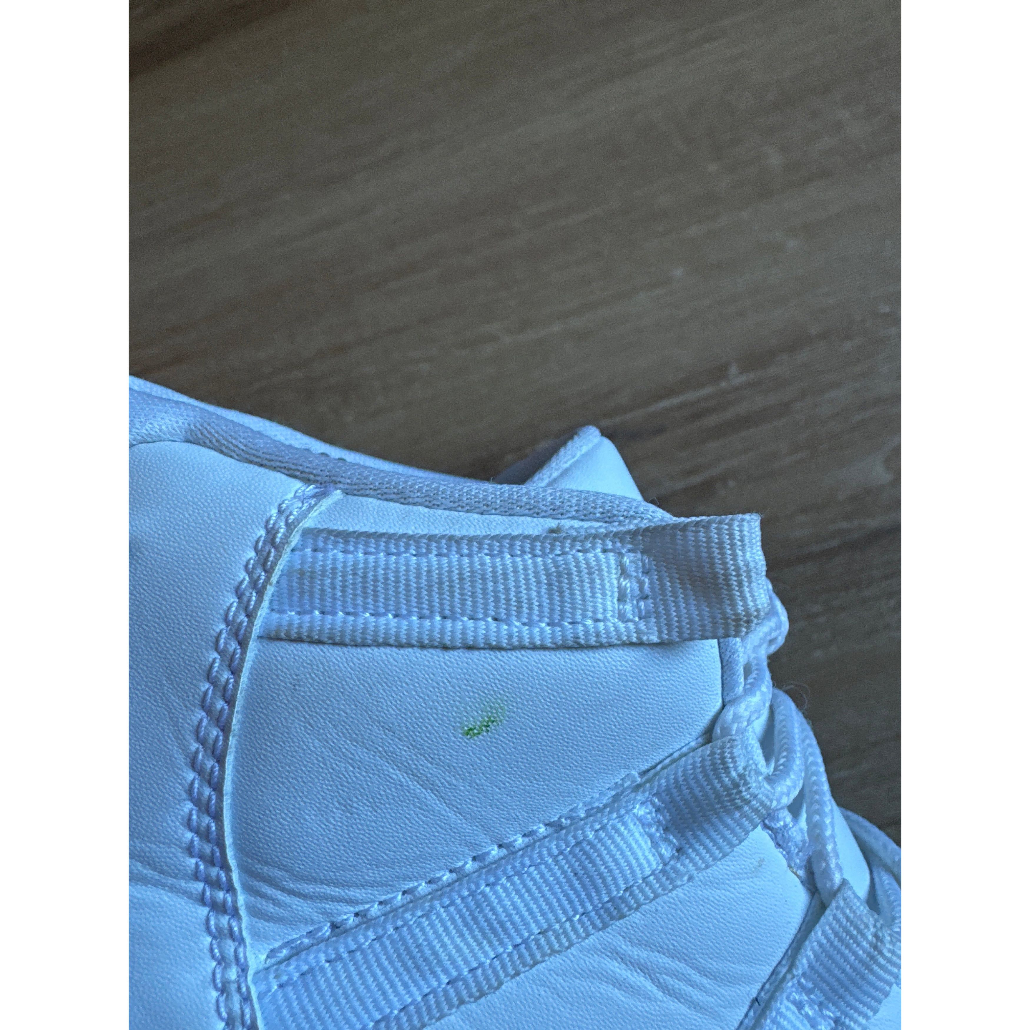 Jordan Brand Jordan Retro 11 Women’s White Metallic Silver Vast Grey Size US 9.5 / IT 39.5 - 9 Thumbnail