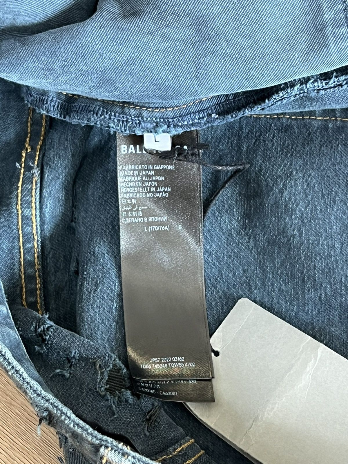 Balenciaga Balenciaga Mud Super Destroyed Jeans Size US 34 / EU 50 - 13 Thumbnail