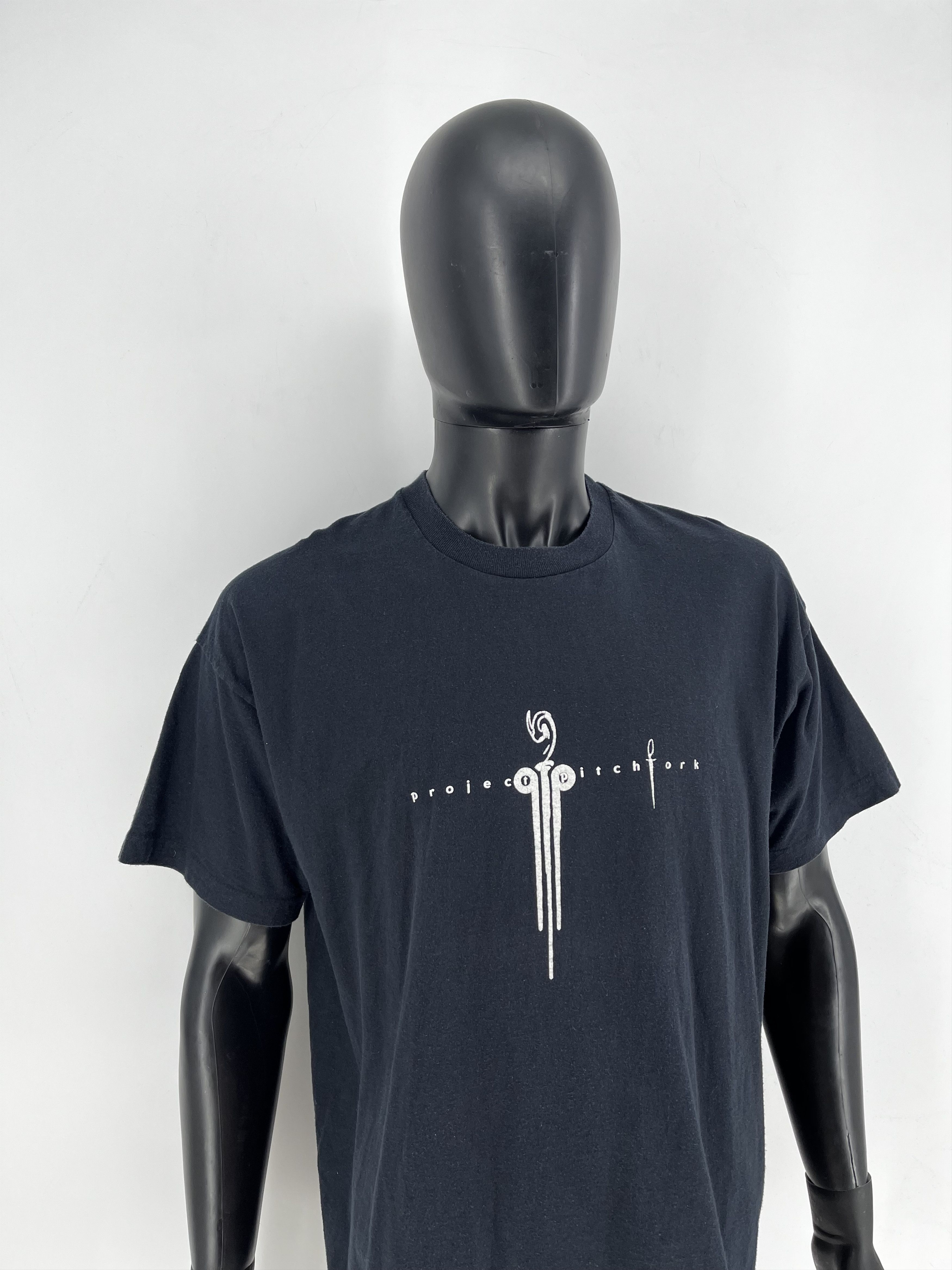 Band Tees VTG PROJECT PITCHFORK 90s T SHIRT XL GOTHIC RARE PREOWNED Size US XL / EU 56 / 4 - 4 Thumbnail