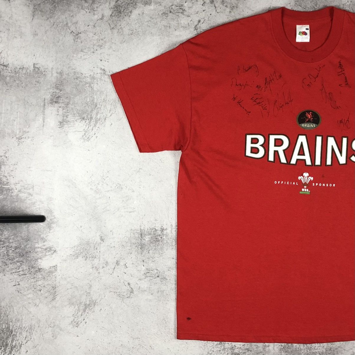 Vintage SIGNED! Wales Rugby WRU Brains 2005 Six Nations Tee Size US XL / EU 56 / 4 - 7 Thumbnail