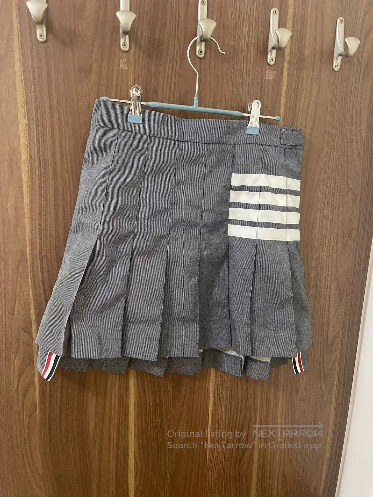 Thom Browne Thom Browne Gray Pleated Skirt. Size 25" / US 0 / IT 36 - 1 Thumbnail