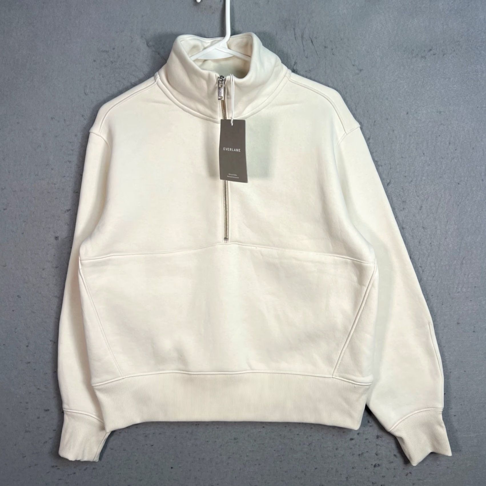 Everlane Everlane Sweatshirt Womens 2XS Pullover White Recycled Cotton Fleece Logo Long Sleeve Solid Warm Winter Fall 2XS Womens Pullover Sweatshirt N/A Size XXS / US 00 / IT 34 - 2 Thumbnail