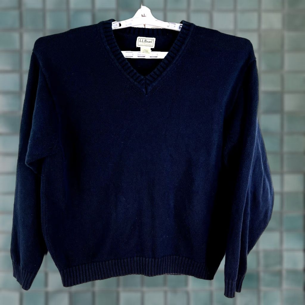 Vintage L.L. Bean Cashmere V-Neck Sweater Men's Size L Blue Classic Pullover Long Sleeve Machine Washable Size US L / EU 52-54 / 3 - 1 Thumbnail