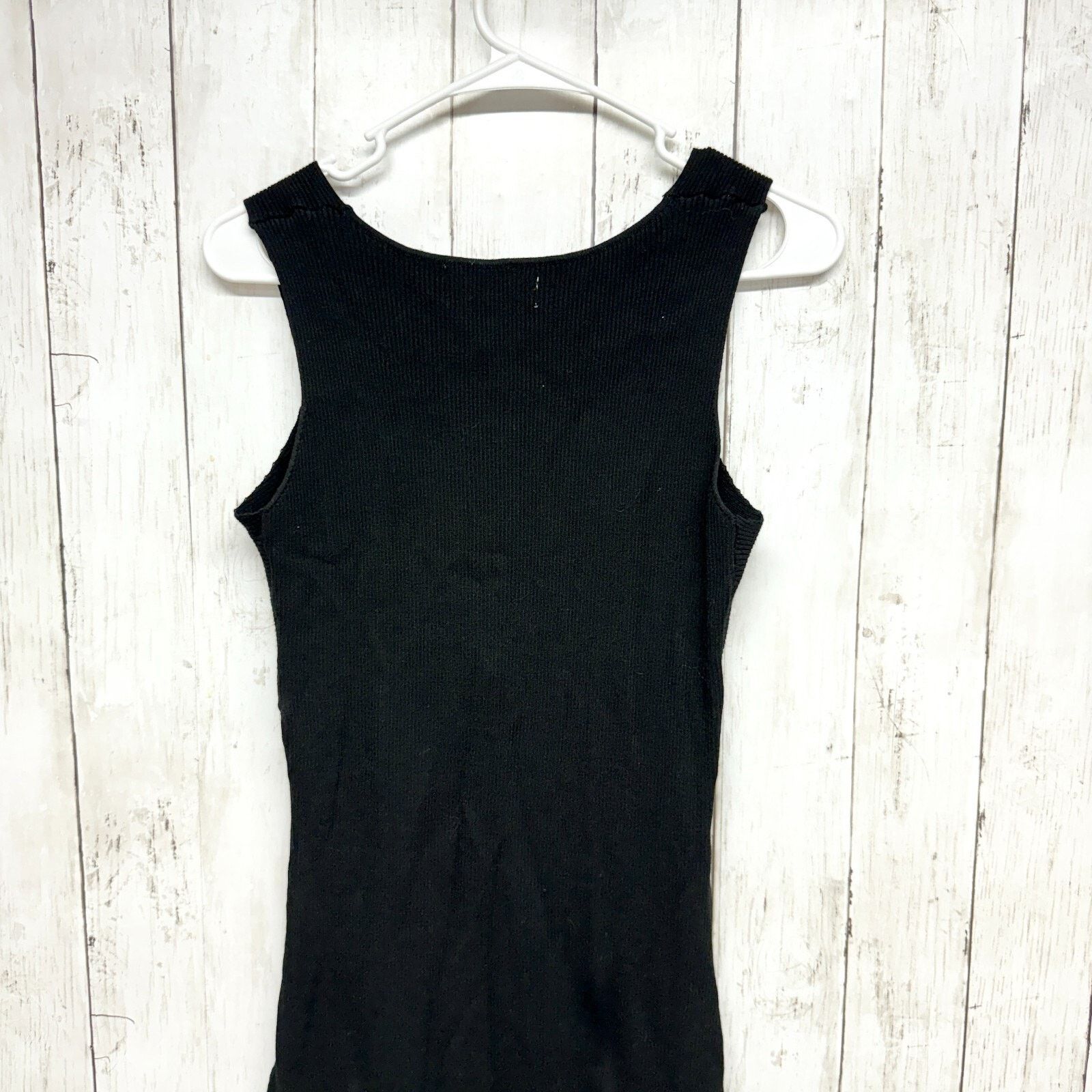 Heartloom Heartloom Dress Medium Black Ribbed Vneck Sleeveless Midi Size M / US 6-8 / IT 42-44 - 9 Thumbnail