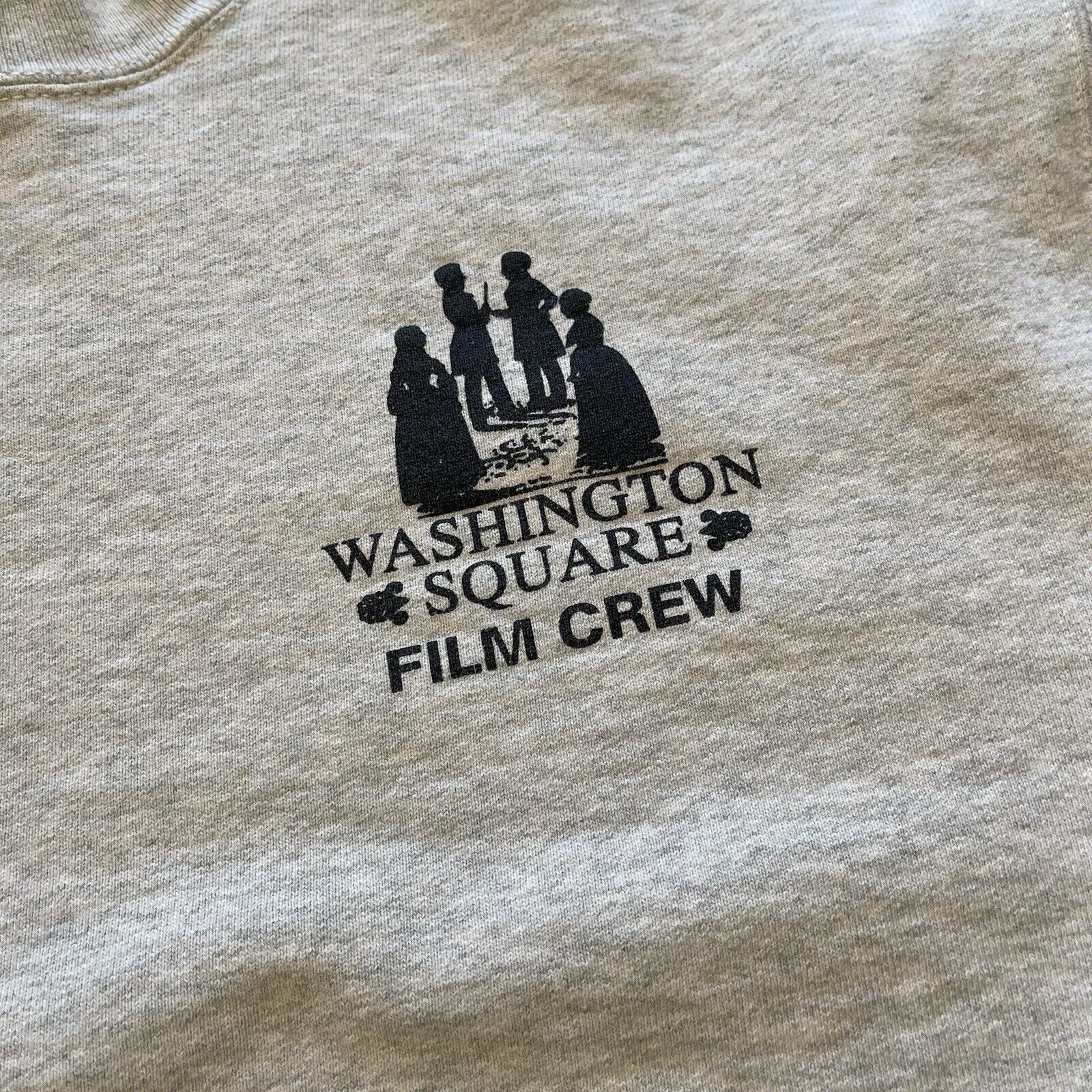 Fruit Of The Loom WASHINGTON SQUARE Jennifer Jason Leigh movie Crew Sweatshirt Size US L / EU 52-54 / 3 - 5 Thumbnail