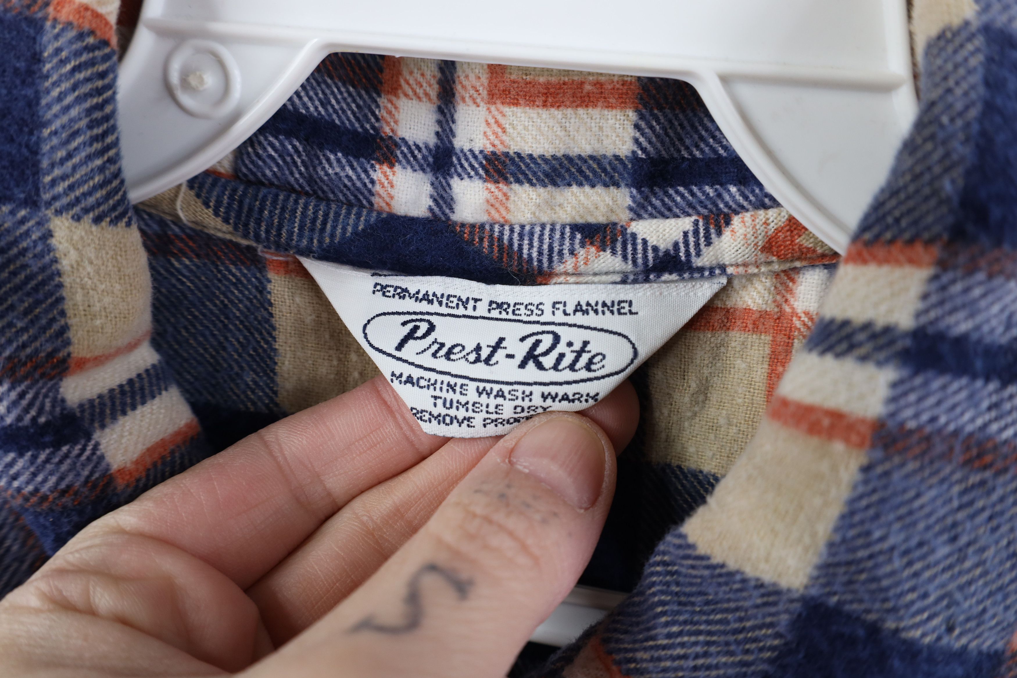 Vintage Vintage 60s 70s Streetwear Collar Button Shirt Plaid USA Size US S / EU 44-46 / 1 - 4 Thumbnail