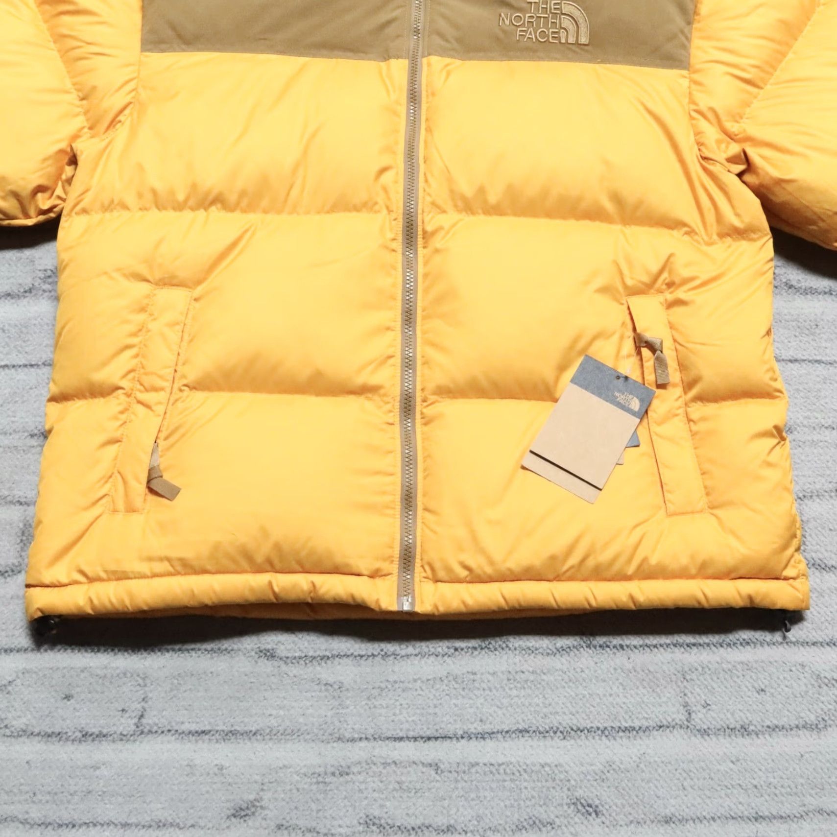 The North Face VINTAGE The North Face Nuptse Quilted Down Jacket Mens M Yellow Tonal Size US M / EU 48-50 / 2 - 3 Thumbnail