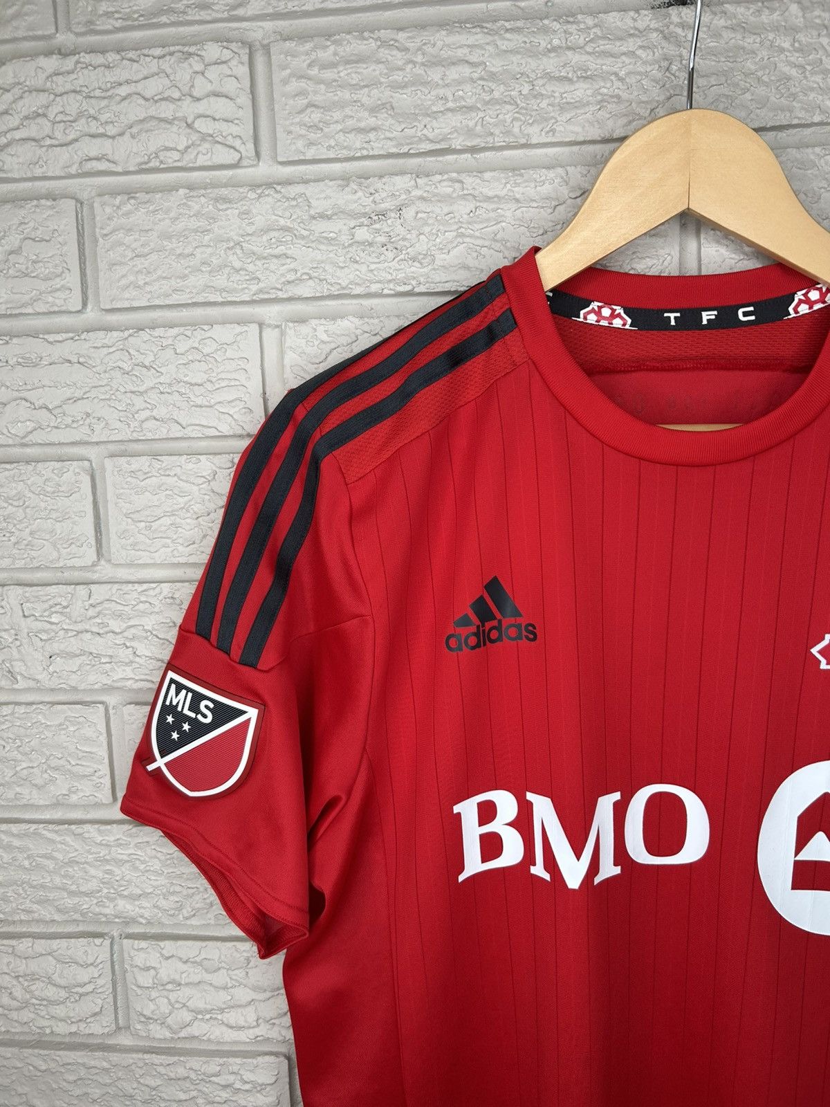 Adidas Adidas Toronto FC 2014 Michael Bradley MLS Jersey Size US M / EU 48-50 / 2 - 3 Thumbnail