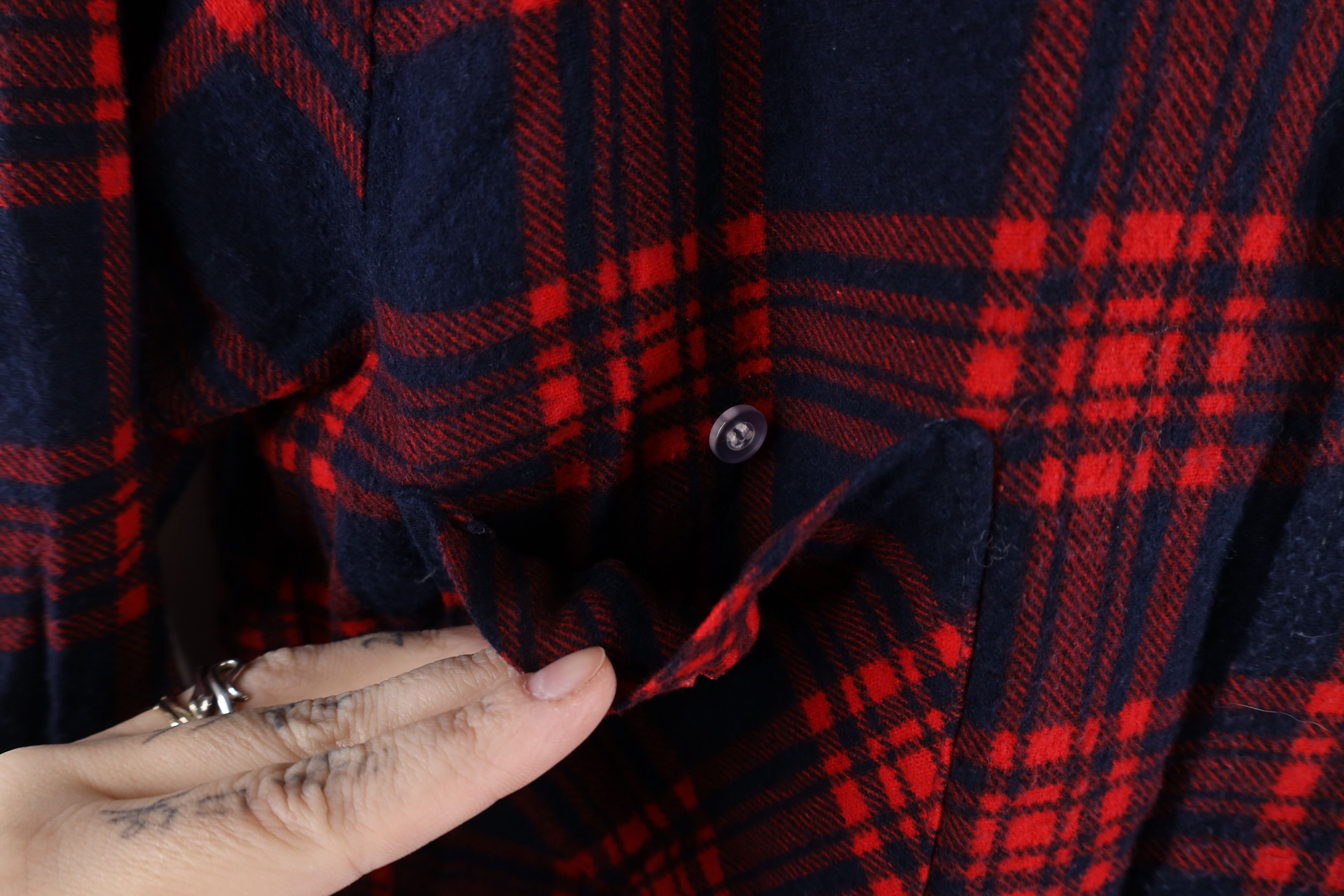 Vintage Vintage 70s Streetwear Collared Button Shirt Plaid USA Size US S / EU 44-46 / 1 - 4 Thumbnail
