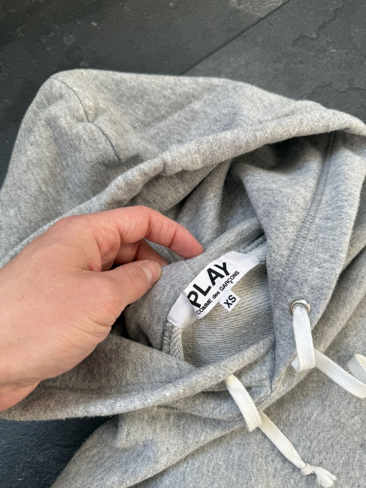 Comme des Garcons × Comme des Garcons PLAY Play Comme des Garcons Heart Logo Hoodie/ CDG Heart Hoodie Size XS / US 0-2 / IT 36-38 - 6 Thumbnail