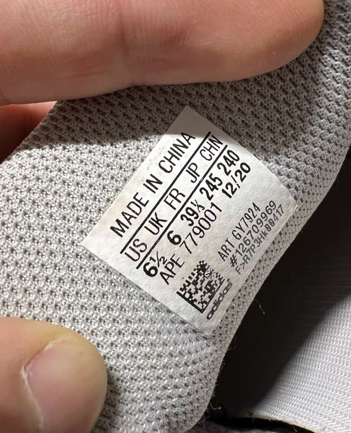Yeezy Yeezy 700 Cream Grey J42 Size US 6.5 / IT 36.5 - 7 Thumbnail