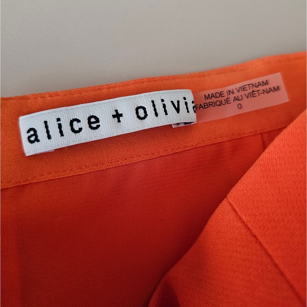 Alice + Olivia EUC Alice + Olivia Women's Orange Bow Tie Riva Mini Skirt 0 Size 25" / US 0 / IT 36 - 11 Thumbnail