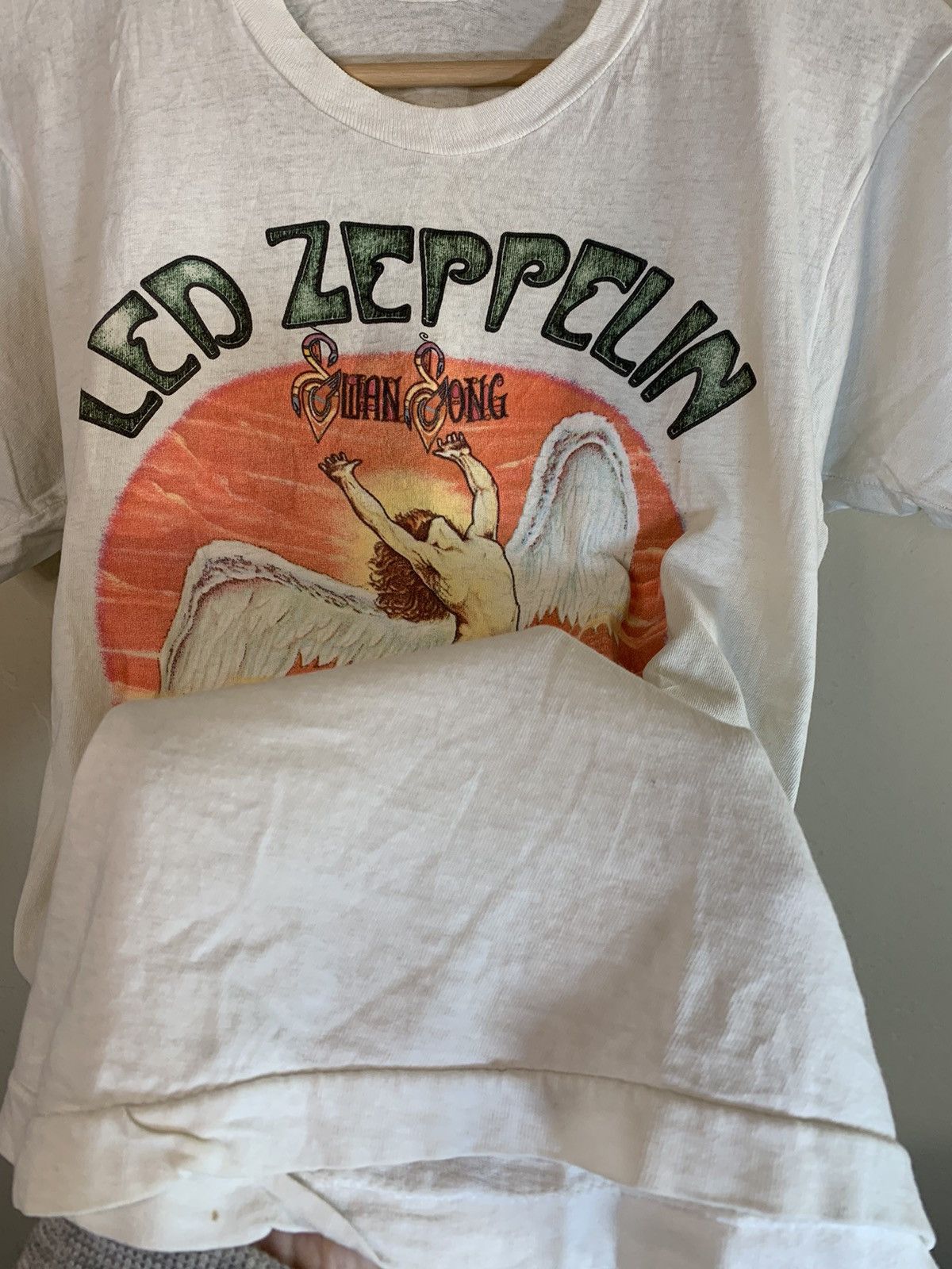 Band Tees × Led Zeppelin × Vintage RARE Vintage 1984 Led Zeppelin Swan Song Single Stitch Shirt Size US M / EU 48-50 / 2 - 6 Thumbnail