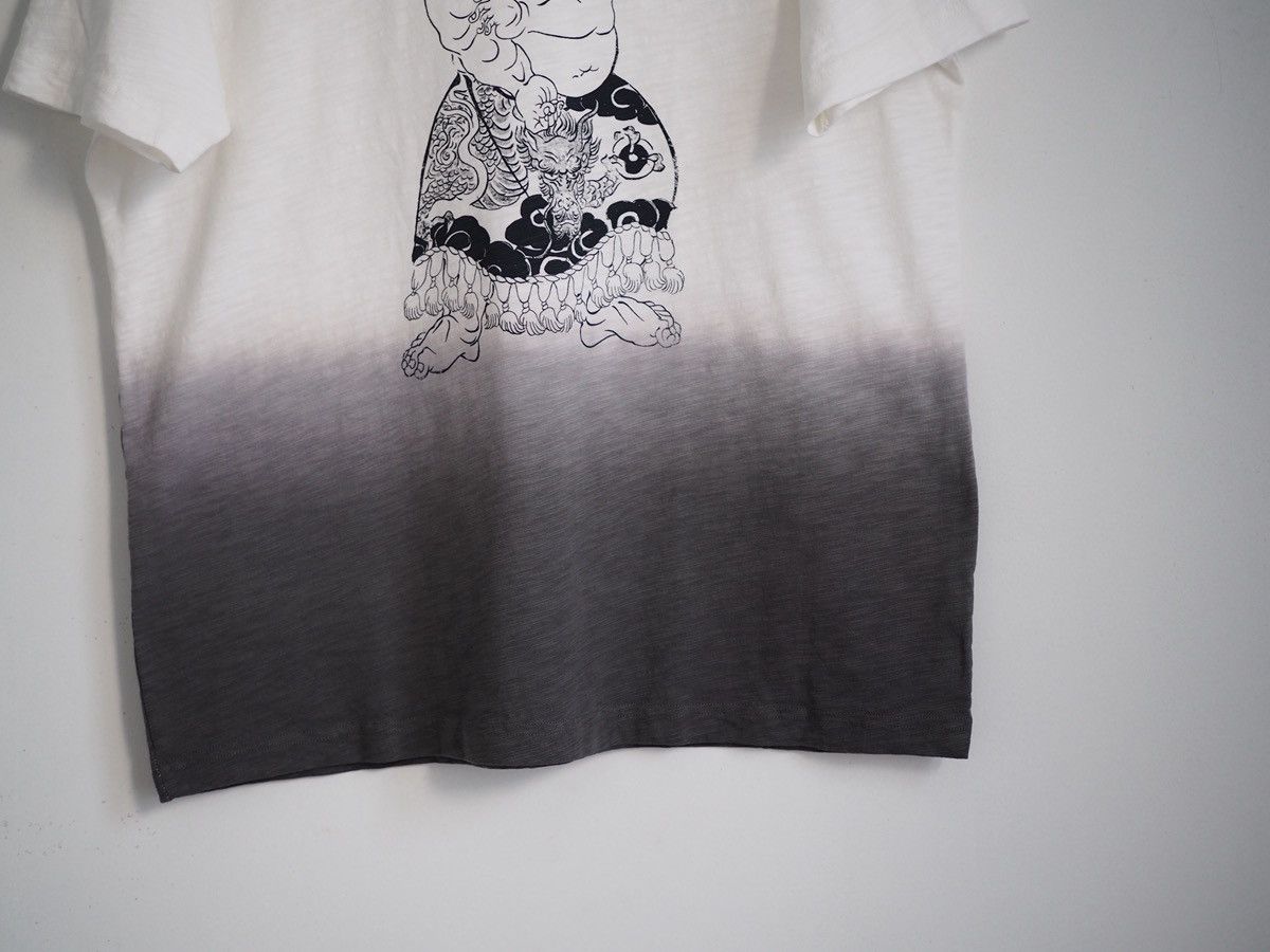 Uniqlo Sumo wrestling graphic Uniqlo T shirt size medium Size US M / EU 48-50 / 2 - 6 Thumbnail