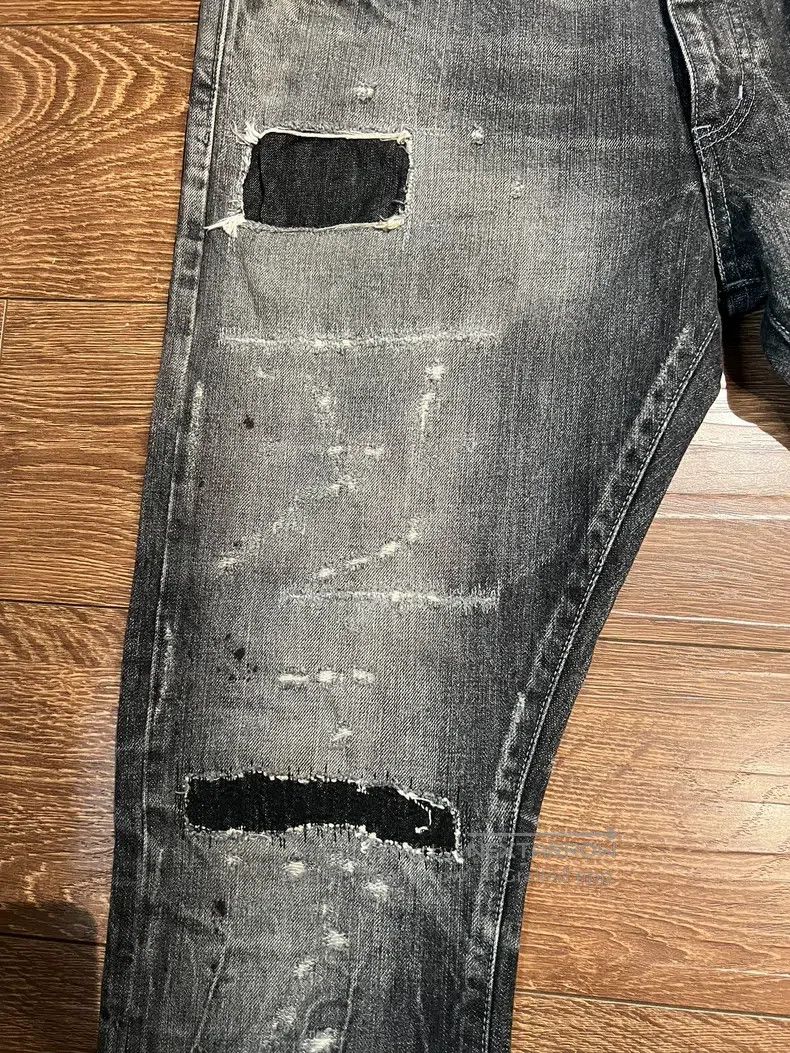 Neighborhood Neighborhood size L Jeans Size US 27 - 3 Thumbnail
