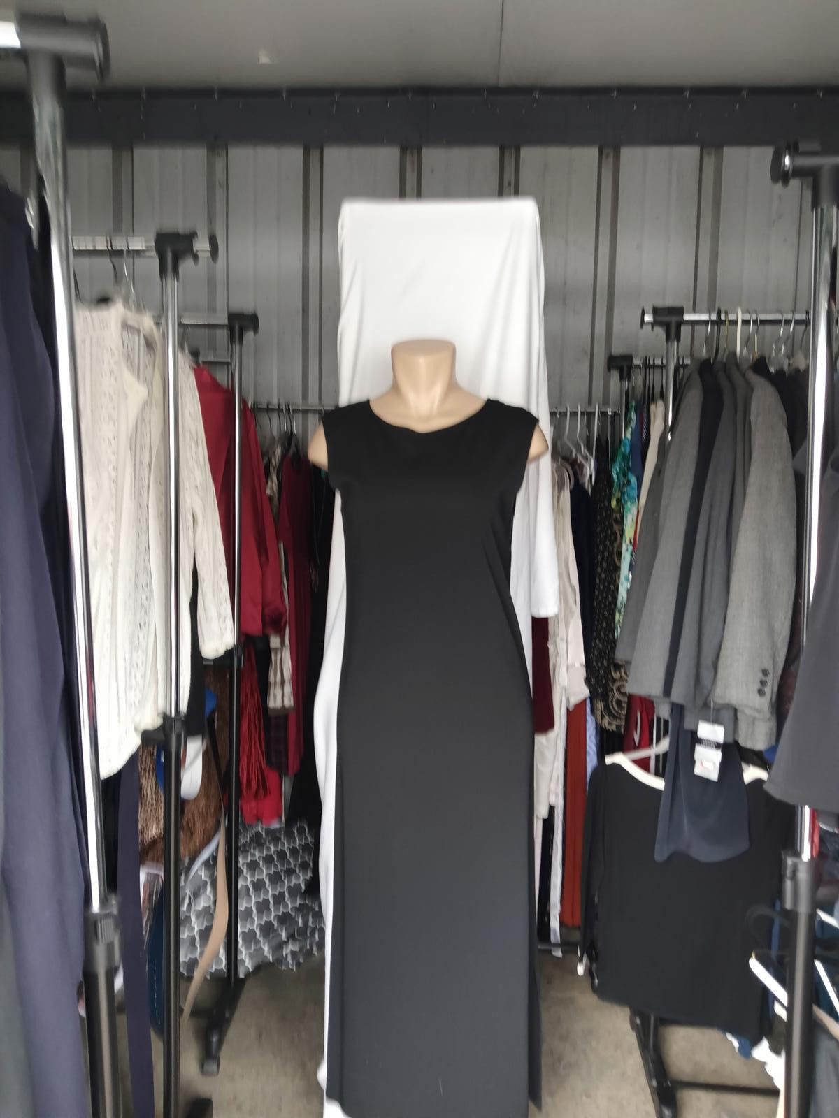 Designer Elegant Josephine Chaus Petite Black Maxi Dress Size S / US 4 / IT 40 - 1 Thumbnail