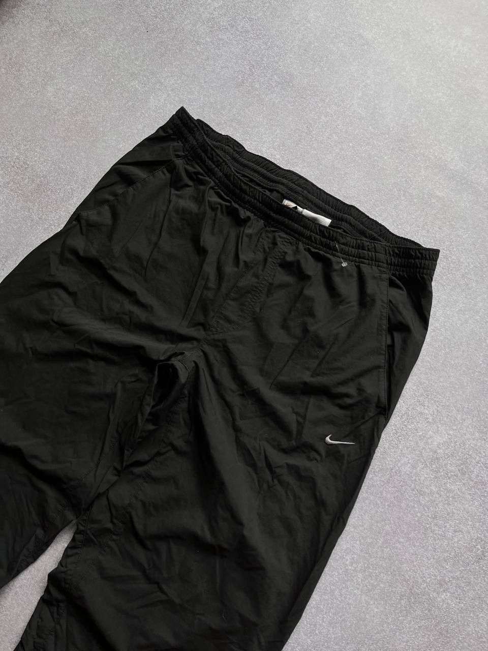 Nike × Vintage Vintage Nike Swoosh Baggy Trackpants Y2K L Size US 34 / EU 50 - 2 Thumbnail