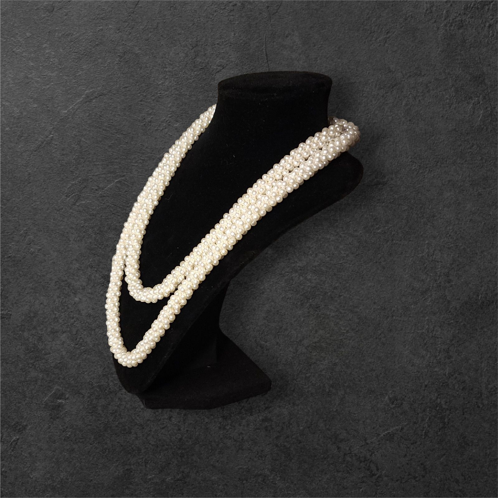 The Unbranded Brand Vintage 1950s Japan clip-on earrings & rope beaded necklace Size ONE SIZE - 5 Thumbnail