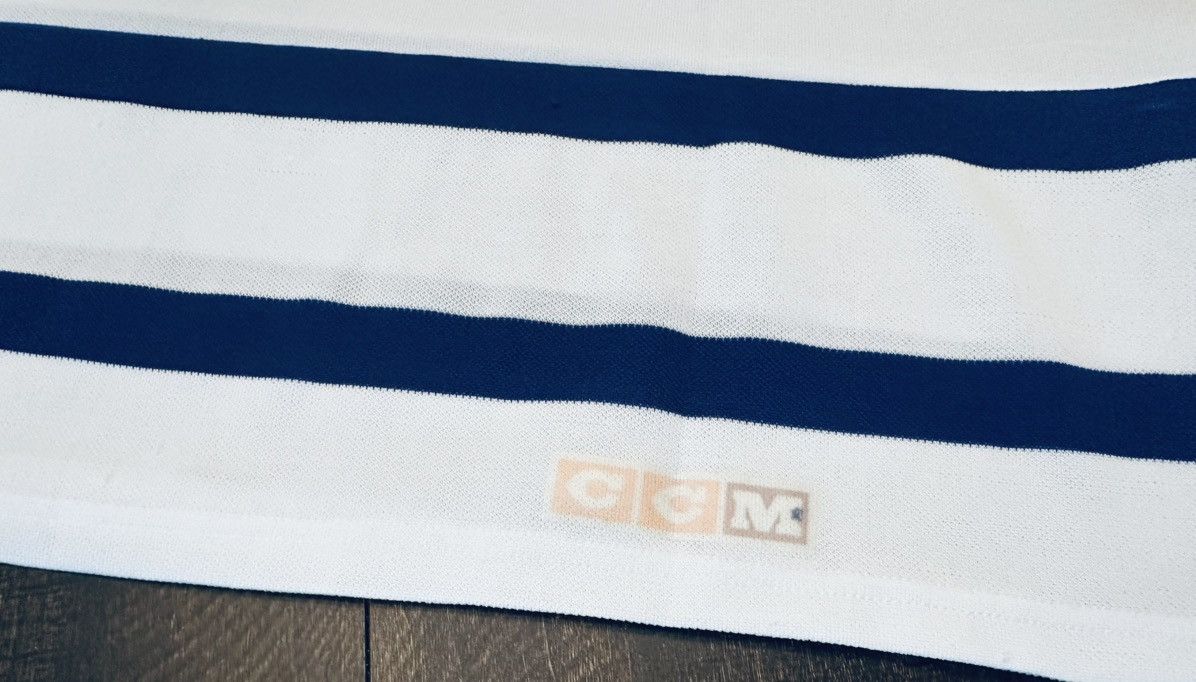Ccm VTG CCM NHL Toronto Maple Leaf Hockey Jersey Size: XL Size US XL / EU 56 / 4 - 12 Thumbnail