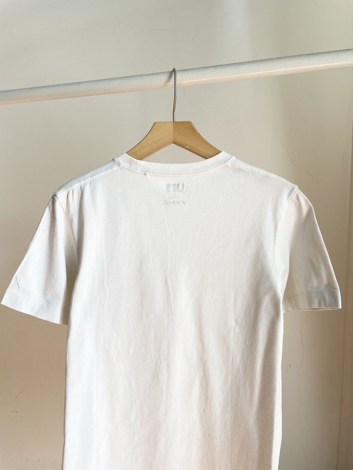 Kaws × Uniqlo RARE 🌸 Uniqlo x Kaws Supreme Companion Printed Pocket Tee Size US XS / EU 42 / 0 - 12 Thumbnail