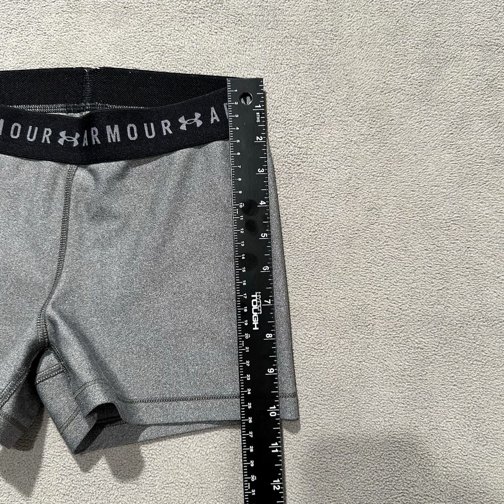 Under Armour Under Armour Compression Shorts Womens XXS Gray HeatGear 3" Athletic EUC Size 24" / US 00 / IT 34 - 7 Thumbnail