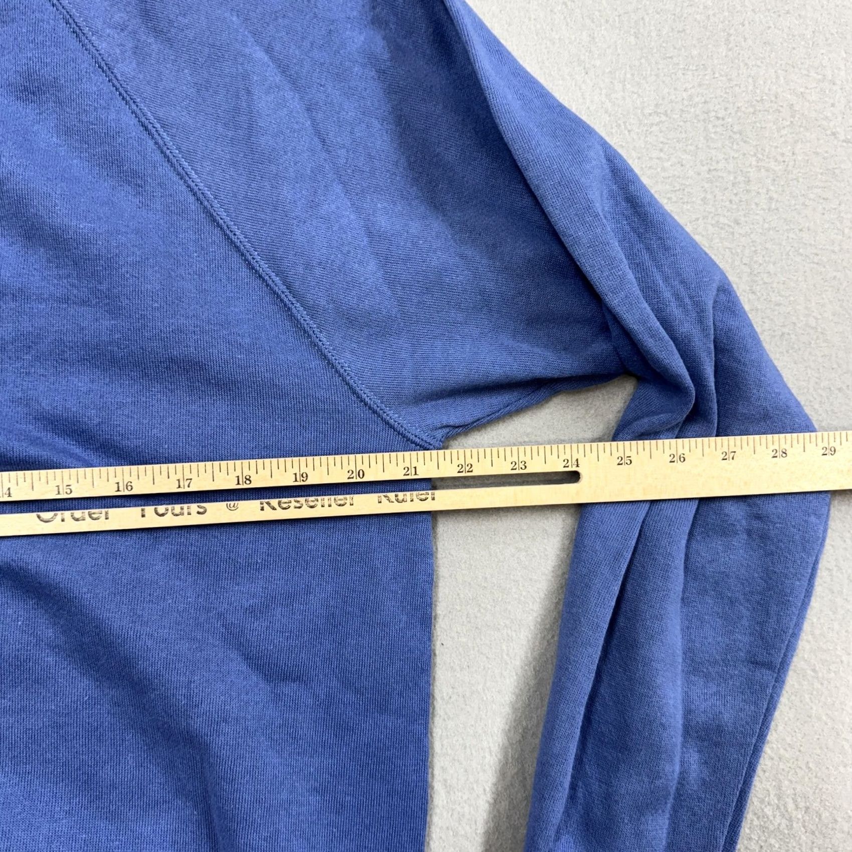 Jerzees VINTAGE Jerzees Sweatshirt Mens L Blue Raglan Crewneck 90s US Made Sweatshirt Men Blue Raglan Crewneck 90s Size US L / EU 52-54 / 3 - 7 Thumbnail