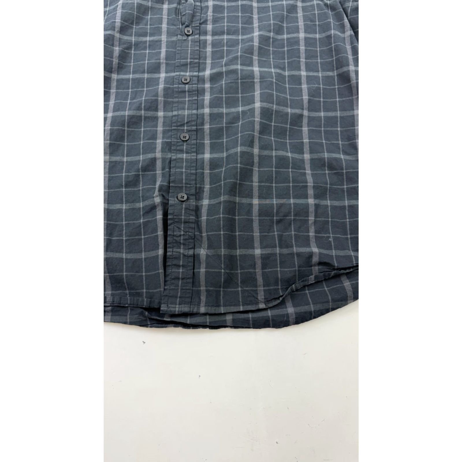 Oakley VINTAGE? Wait no. The item isn't vintage. Oakley Shirt Mens Large Black Gray Plaid Short Sleeve Button Down Regular Fit Size US L / EU 52-54 / 3 - 2 Thumbnail