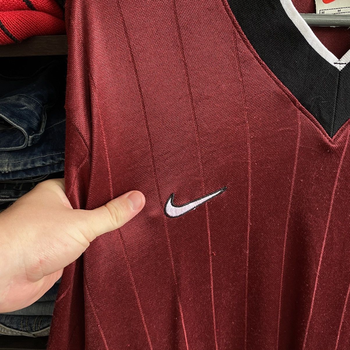 Nike Vintage 90’s Nike small swoosh jersey style y2k tee Size US M / EU 48-50 / 2 - 3 Thumbnail