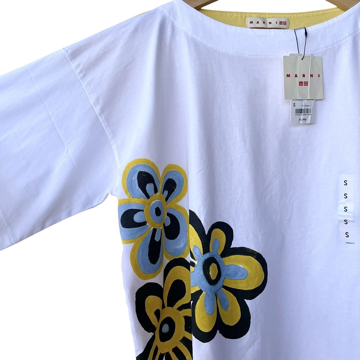 Marni × Uniqlo Marni X Uniqlo Japan ‘21/22 BNWT WMN Boxy Oversize Tee Size S / US 4 / IT 40 - 5 Thumbnail