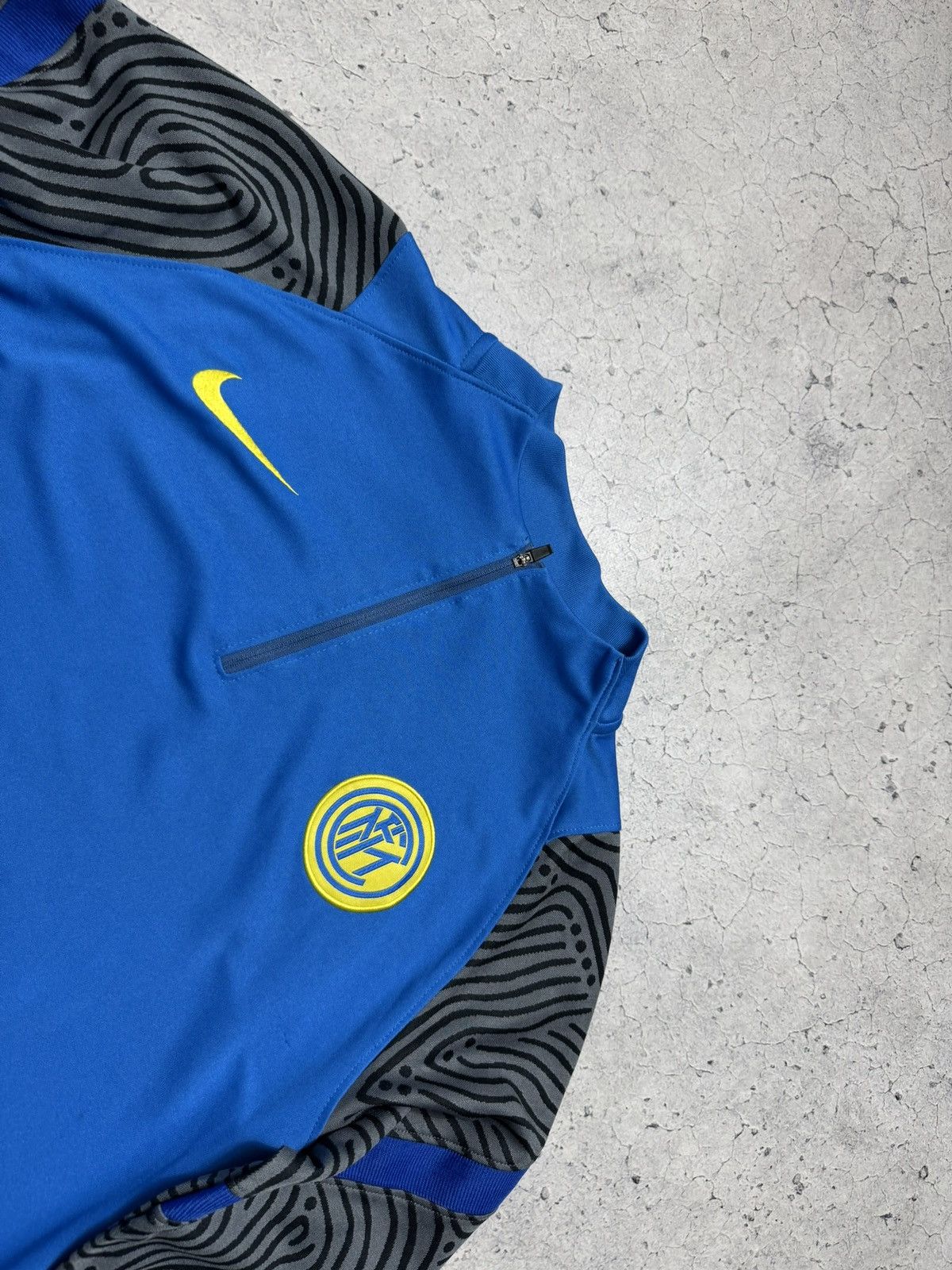 Nike Nike FC Inter Milan Soccer Football Jersey Sweatshirt Size US L / EU 52-54 / 3 - 4 Thumbnail