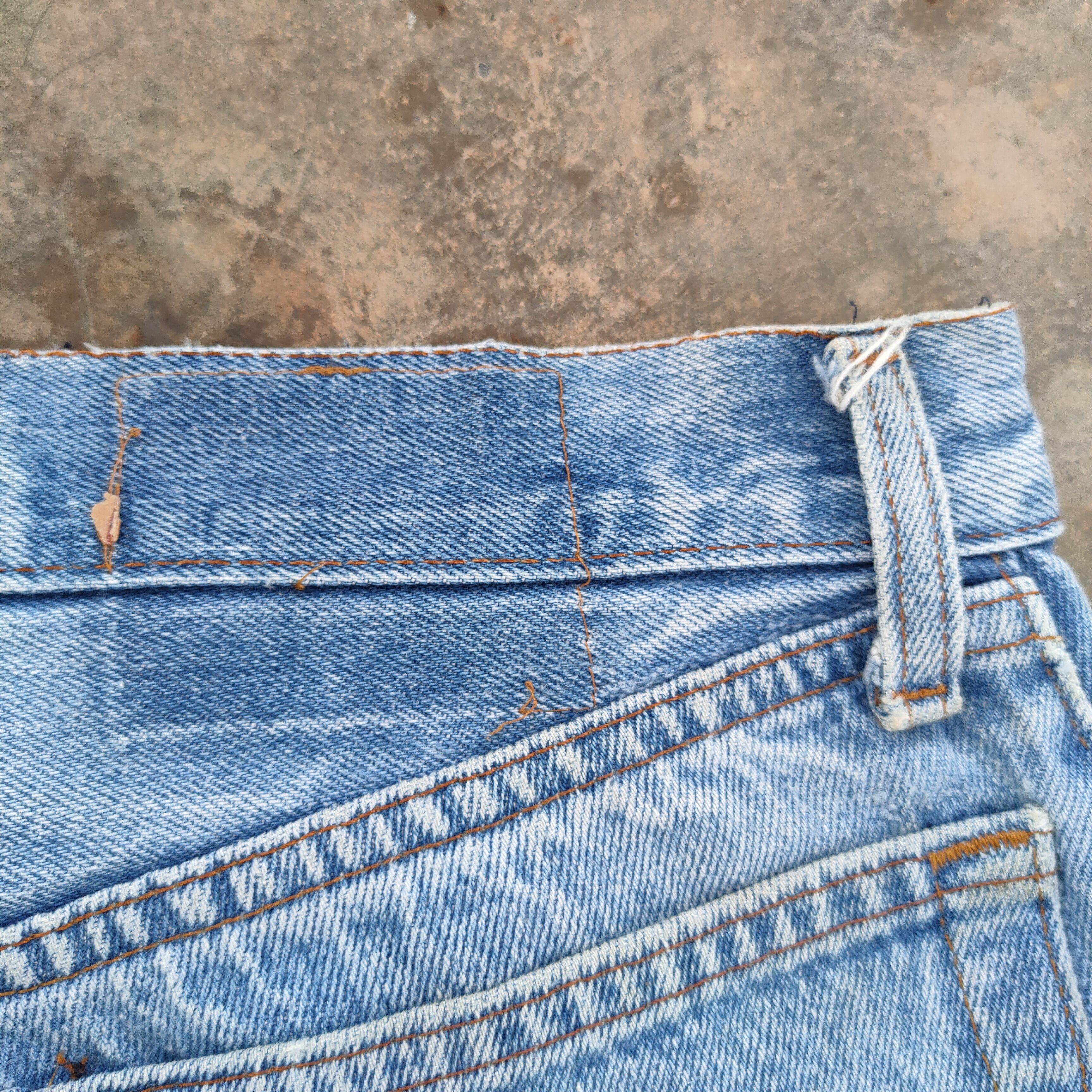 Levi's Vintage Clothing VINTAGE 80' LEVI'S 501 USA WOMAN FADED DENIM JEANS PANTS Size US 28 / EU 44 - 13 Thumbnail