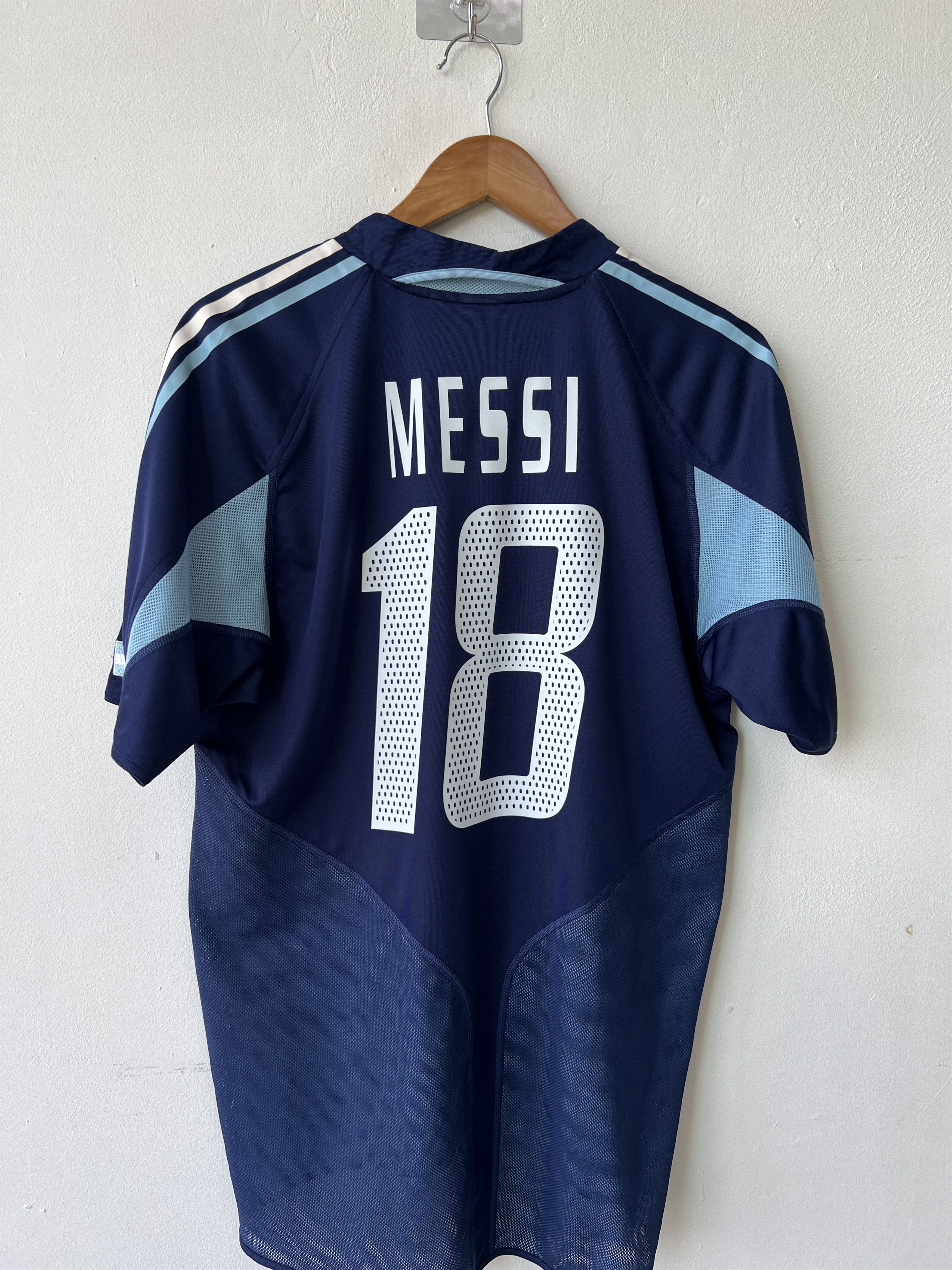 Adidas (M) Argentina 2004-05 Away Kit Messi #18 Size US M / EU 48-50 / 2 - 4 Thumbnail