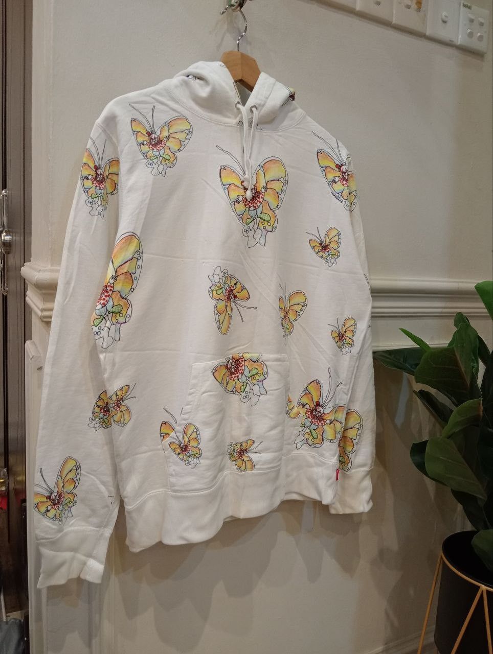 Supreme 2016 SUPREME GONZ BUTTERFLY HOODIE Size US S / EU 44-46 / 1 - 1 Thumbnail