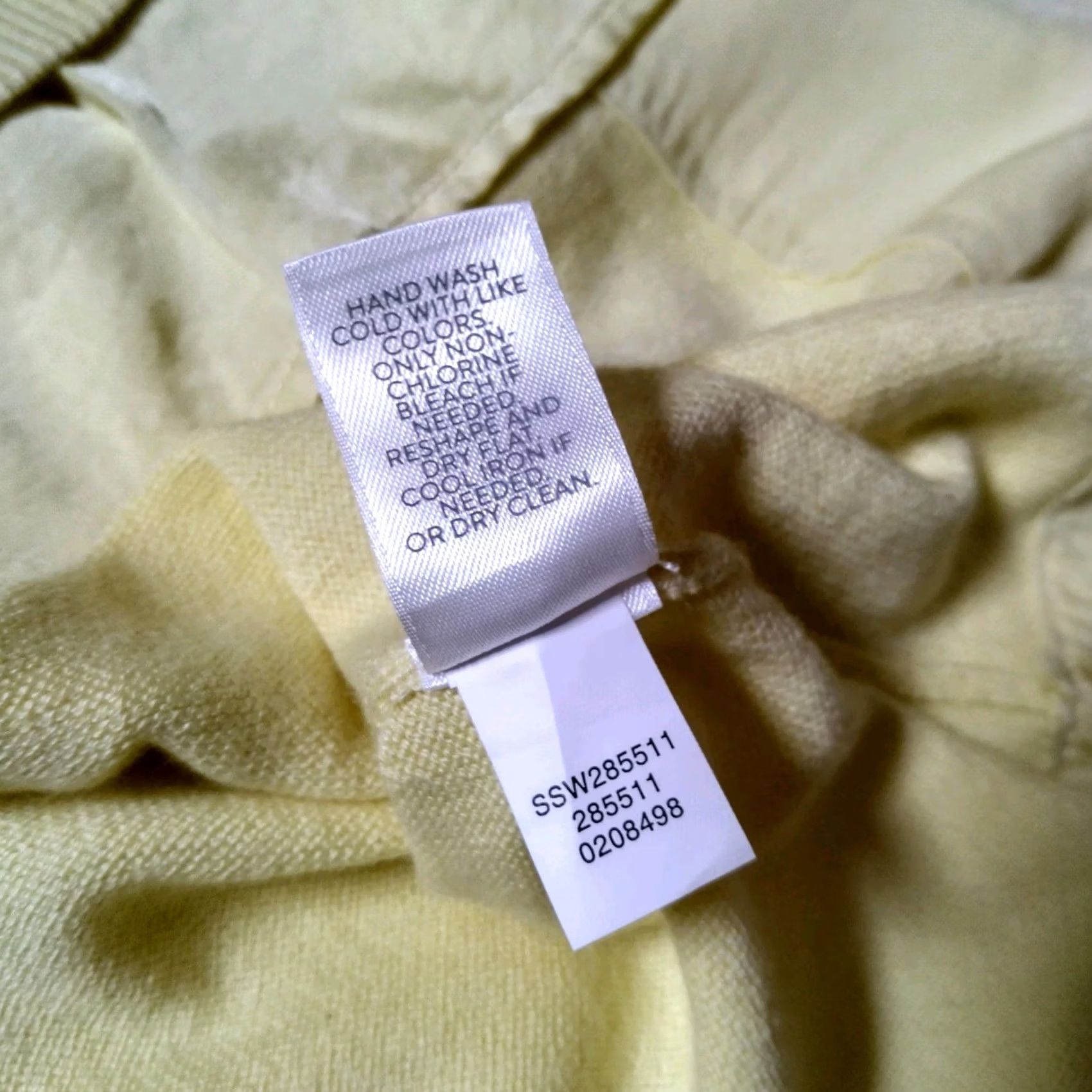 J. Jill - "Yellow Satin" is the most common feature of item Size S / US 4 / IT 40 - 7 Thumbnail