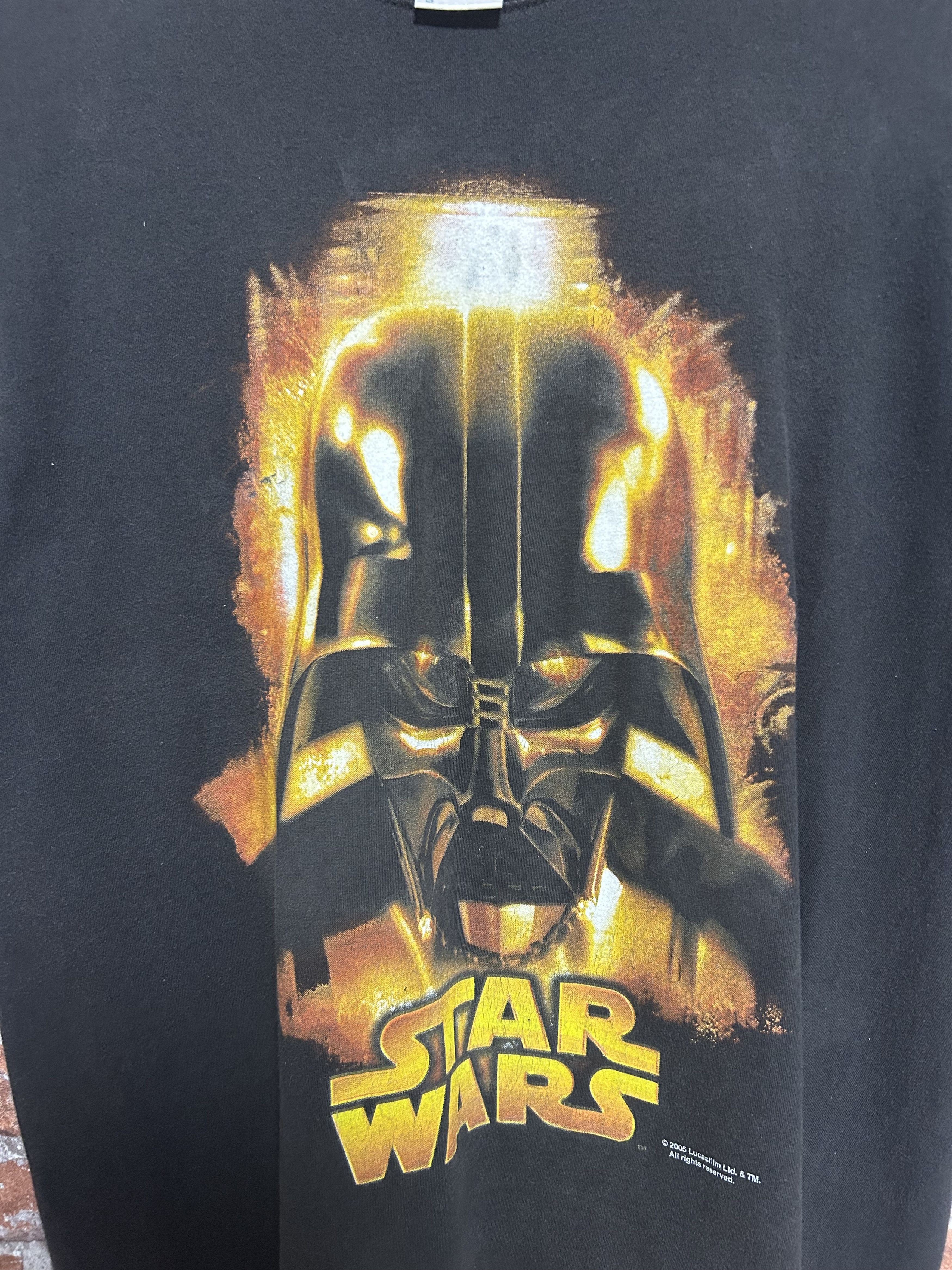 Vintage Vintage 2005 Star Wars Movie Darth Vader T-shirt Size US S / EU 44-46 / 1 - 4 Thumbnail
