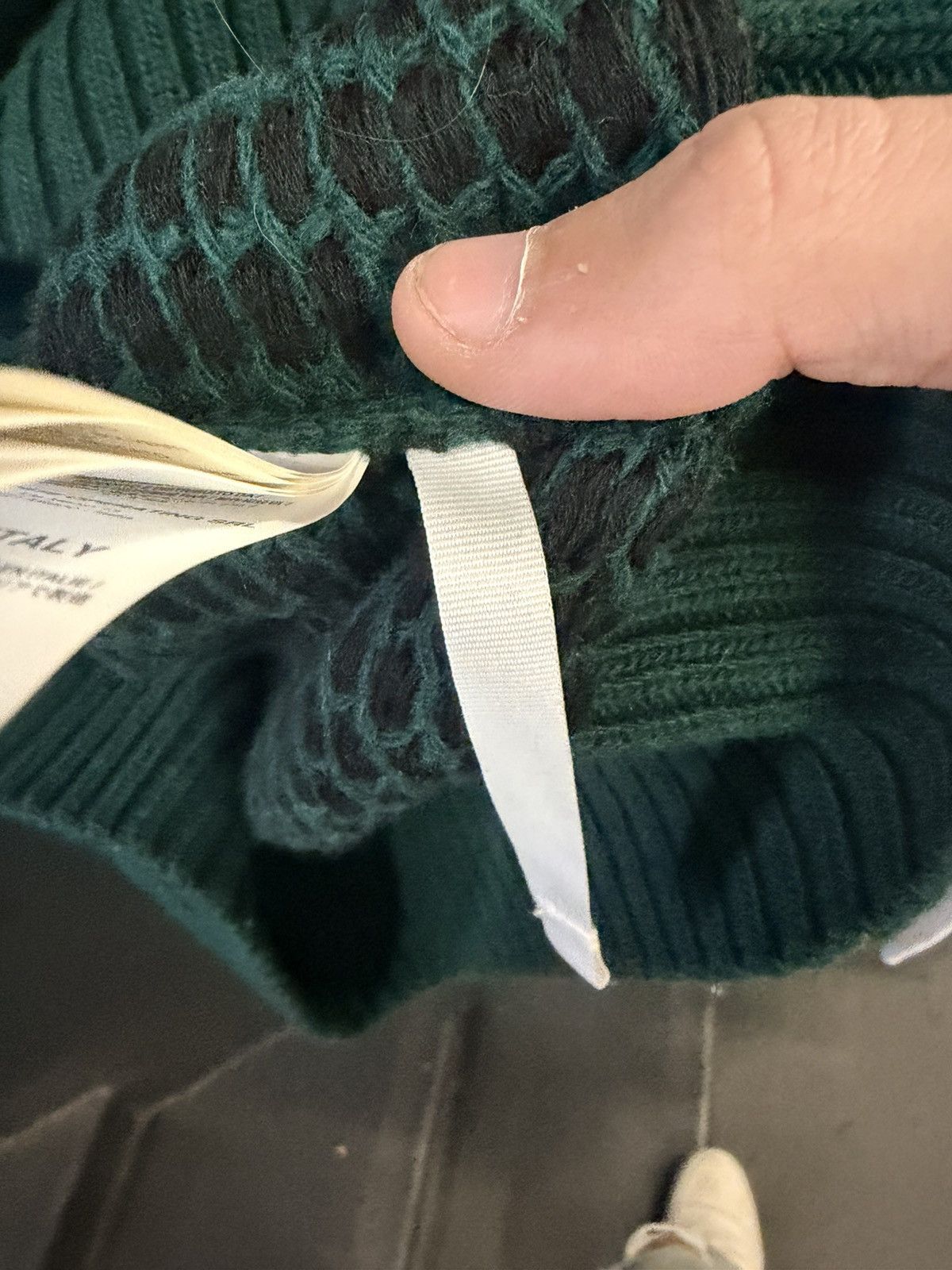 Off-White Off white Knit Sweater Size US L / EU 52-54 / 3 - 8 Thumbnail