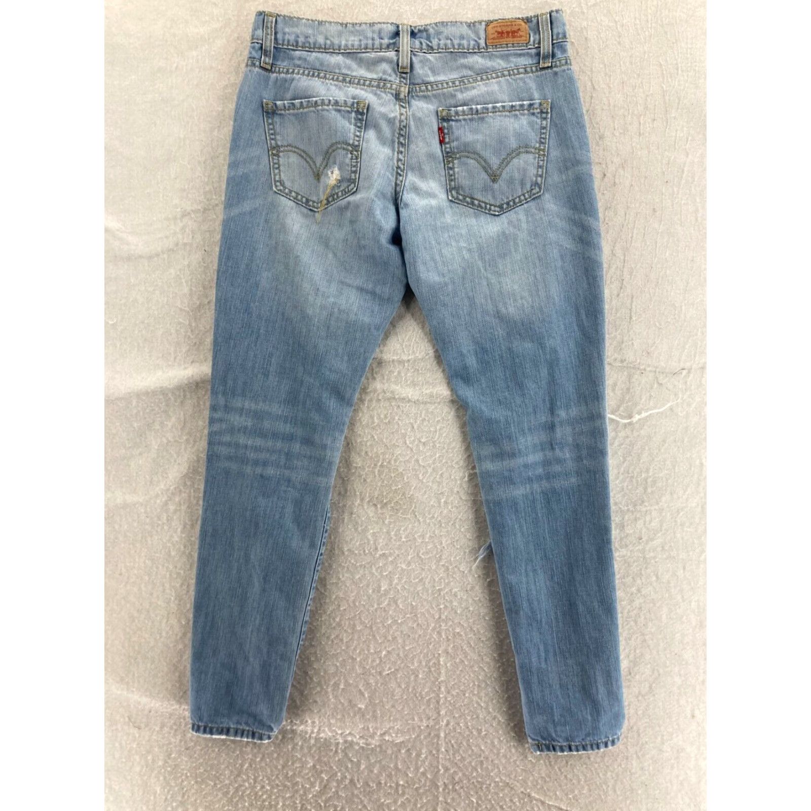 Levi's VINTAGE Levis 513 Boyfriend Jeans Womens 1 M Distressed Light Wash Denim Shirt Size 25" / US 0 / IT 36 - 7 Thumbnail