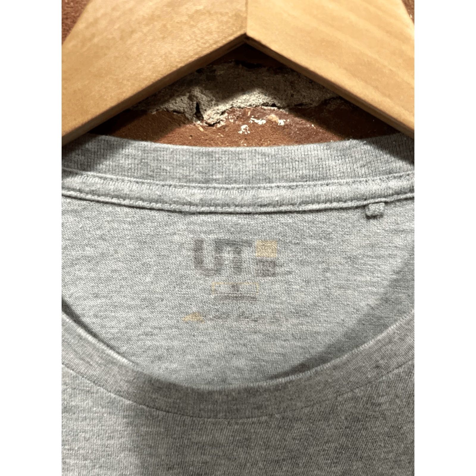 Kaws Kaws x Uniqlo Womens Gray Short Sleeve Graphic T-shirt Size Medium Size M / US 6-8 / IT 42-44 - 3 Thumbnail