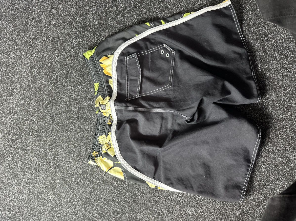 Billabong × Vintage 🚨RARE BILLABONG BIG LOGO SWIMM SHORTS Y2K SURF VINTAGE Size US 35 - 7 Thumbnail