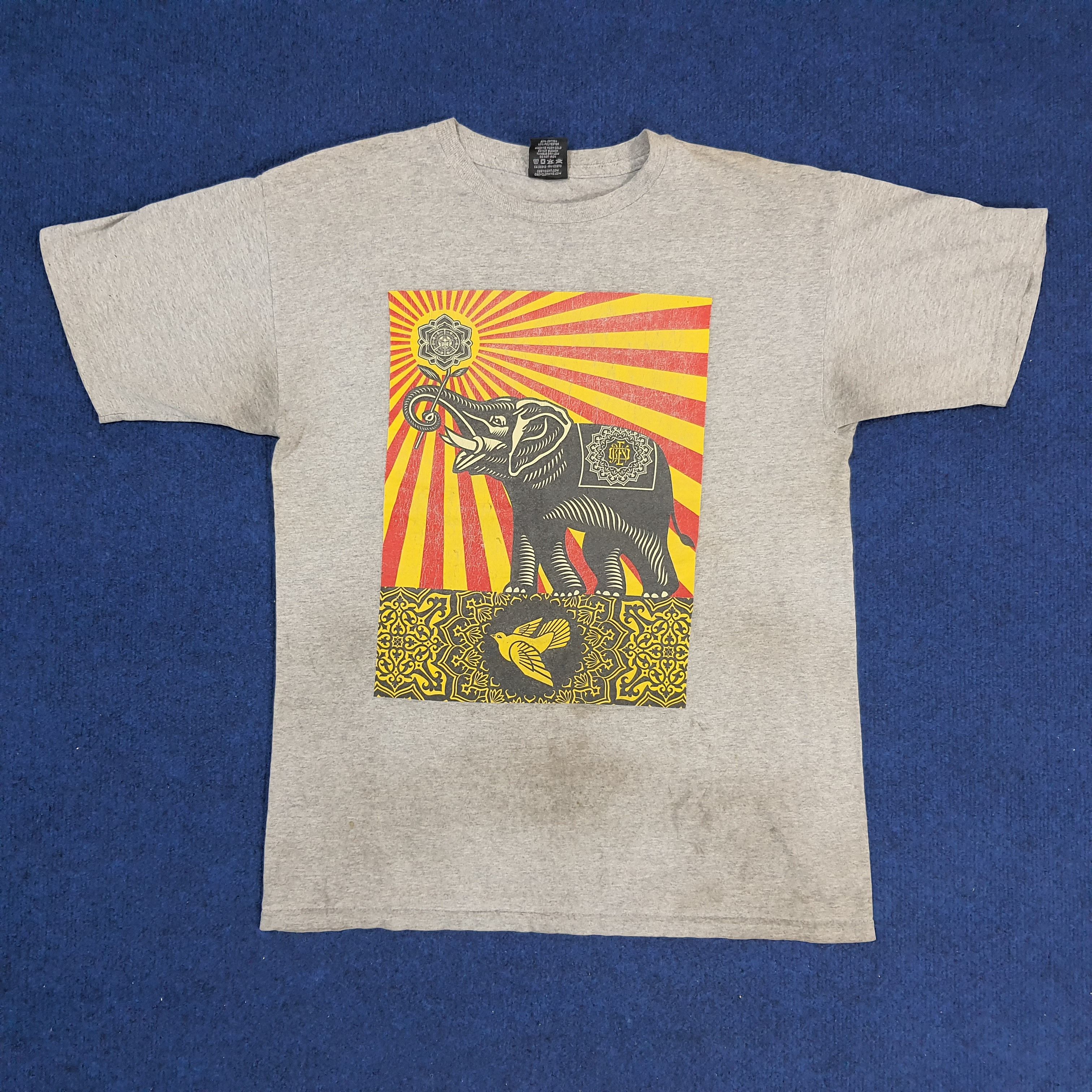 Vintage Obey Streetwear Art Photo Tee Tshirt