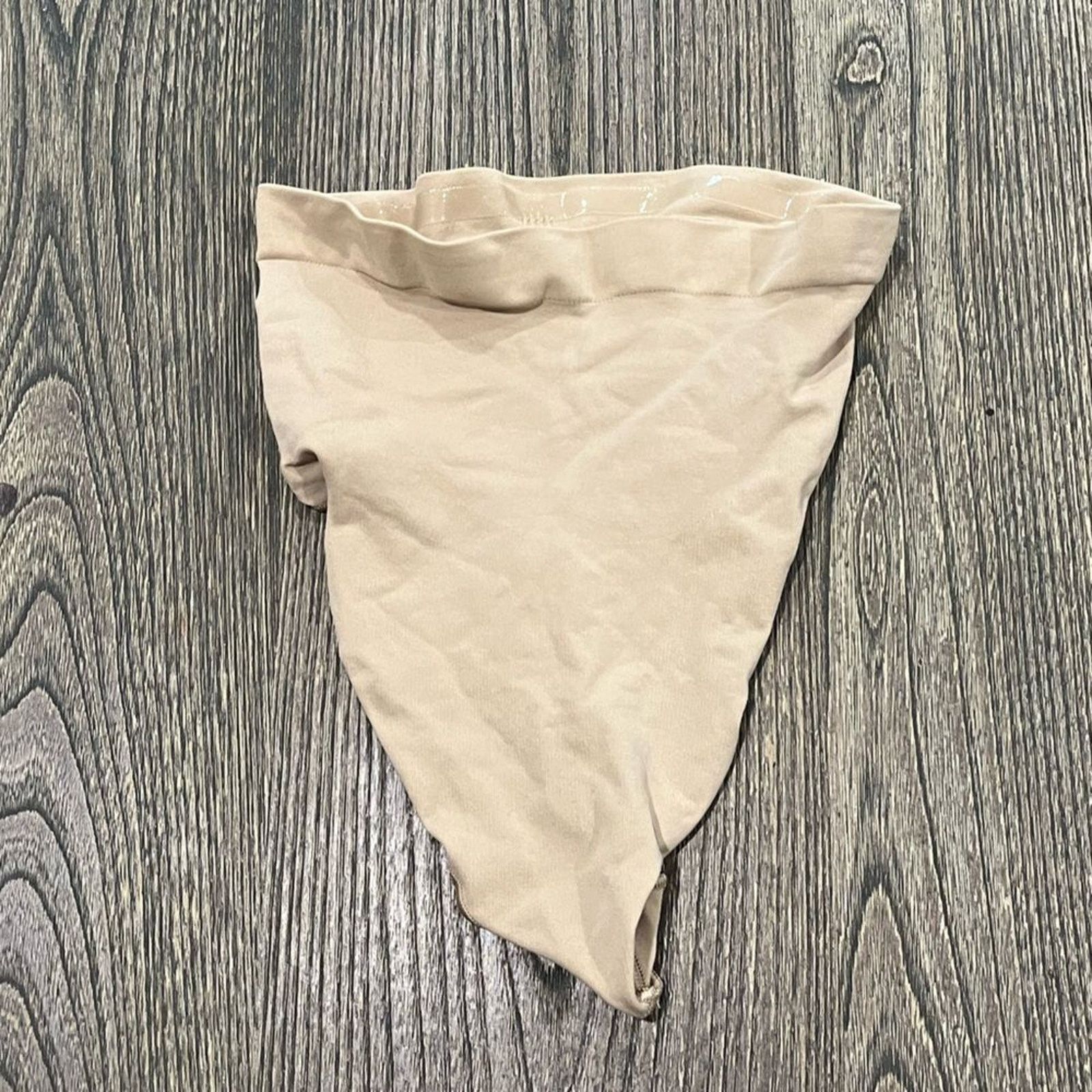 SKIMS NWOT Skims Seamless Sculpt Mid Waist Thong Brief Shapewear M Size ONE SIZE - 1 Thumbnail