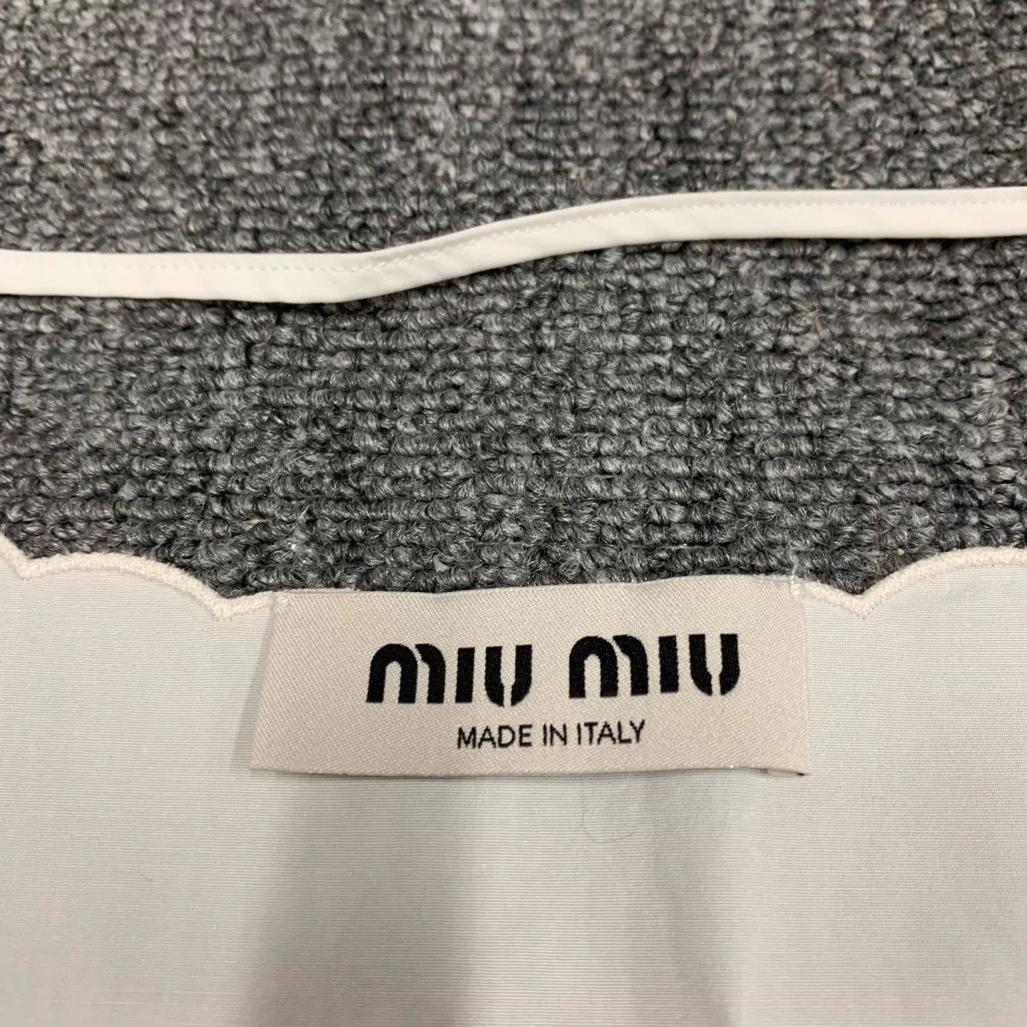 Miu Miu MIU MIU Women's White Embroidered Logo Cami Top EU 40 Size S / US 4 / IT 40 - 5 Thumbnail