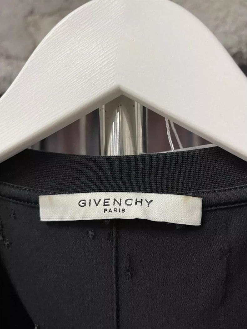 Givenchy Givenchy Givenchy Distressed Short Sleeve TShirt -2507 Size US S / EU 44-46 / 1 - 5 Thumbnail