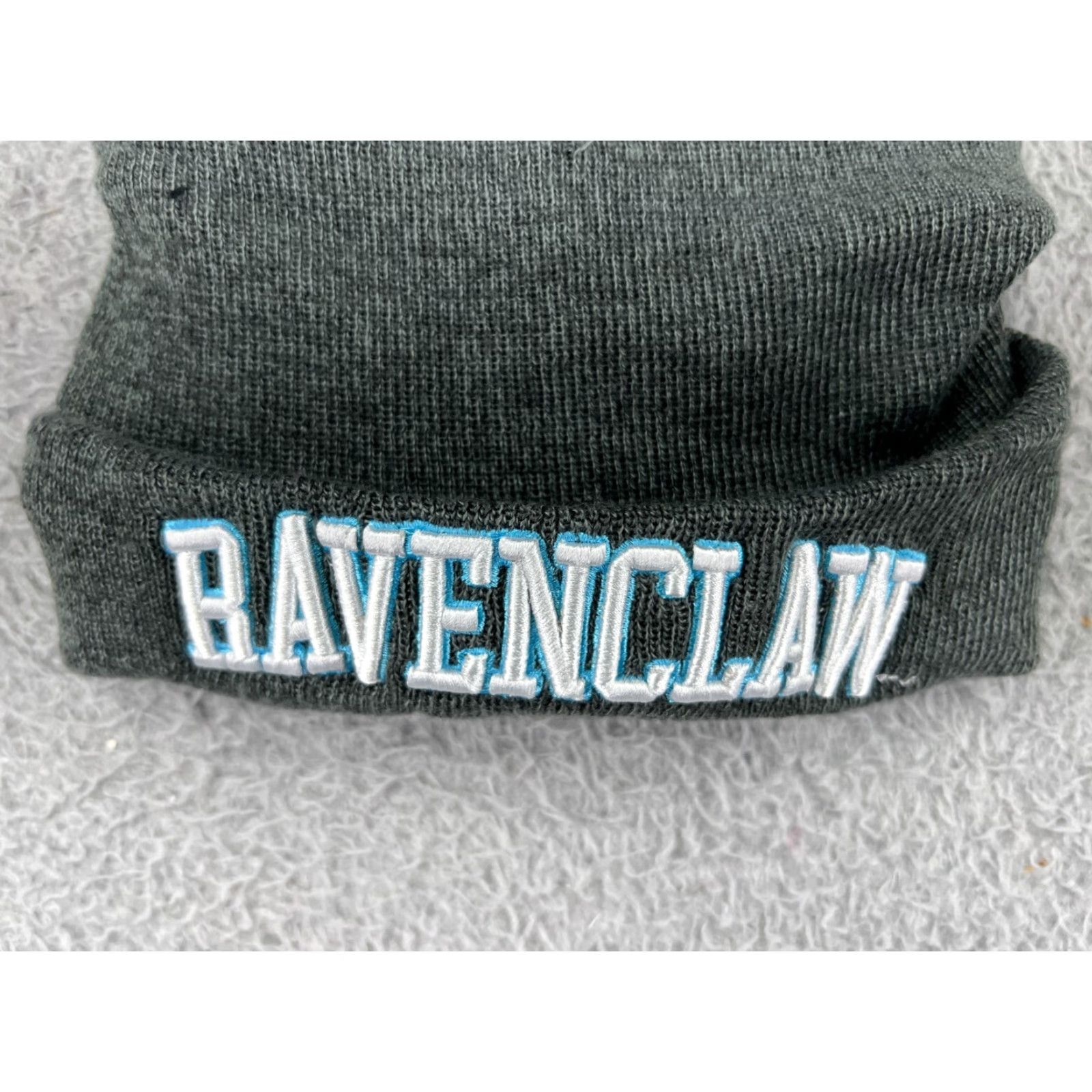 Vintage Harry Potter Beanie Hat Adult One Size Gray Blue Ravenclaw Embroidered Acrylic Knit Logo Ski Size ONE SIZE - 2 Thumbnail